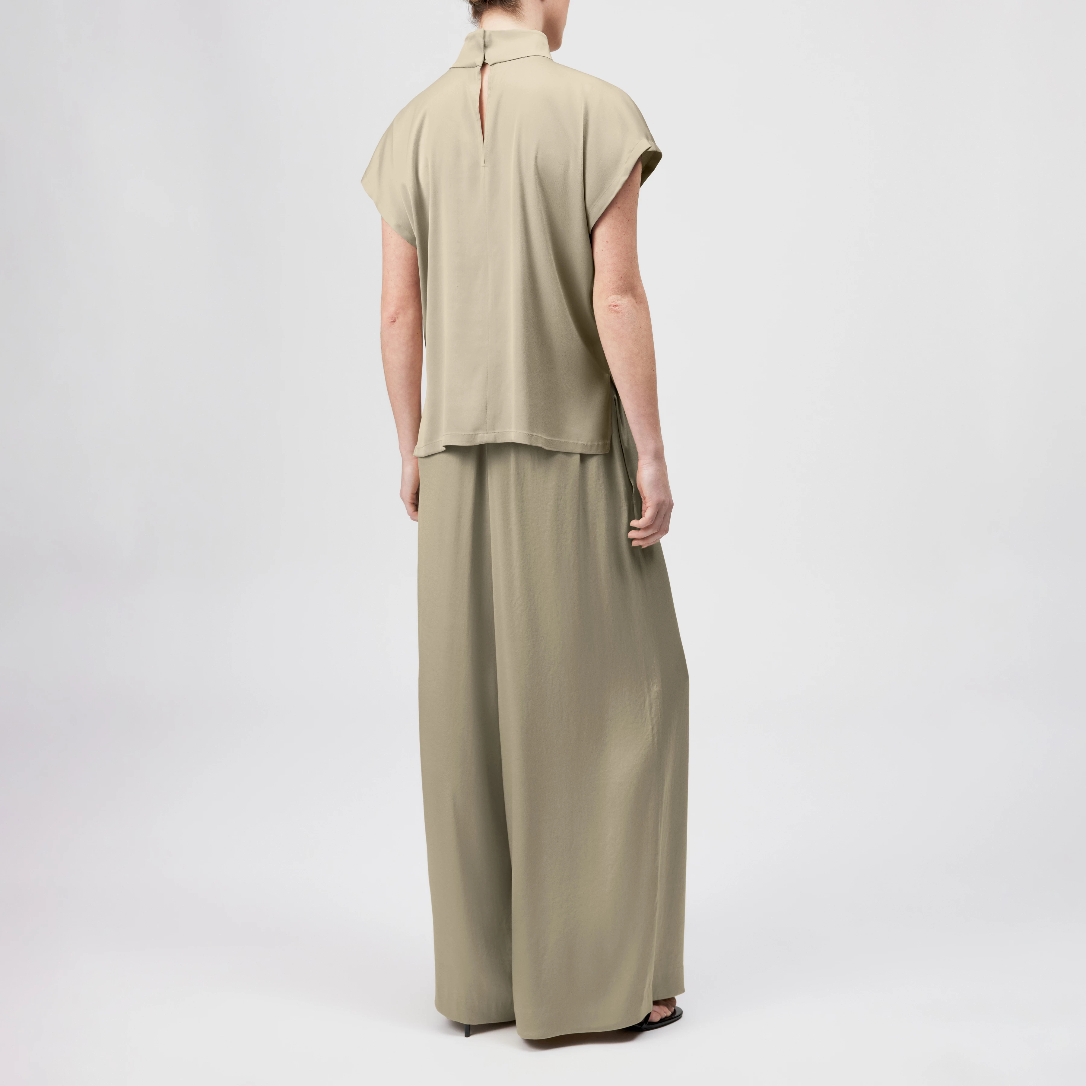 ALARIA_1 - Shirt blouse with stand-up collar in satin - women - beige - Rückansicht