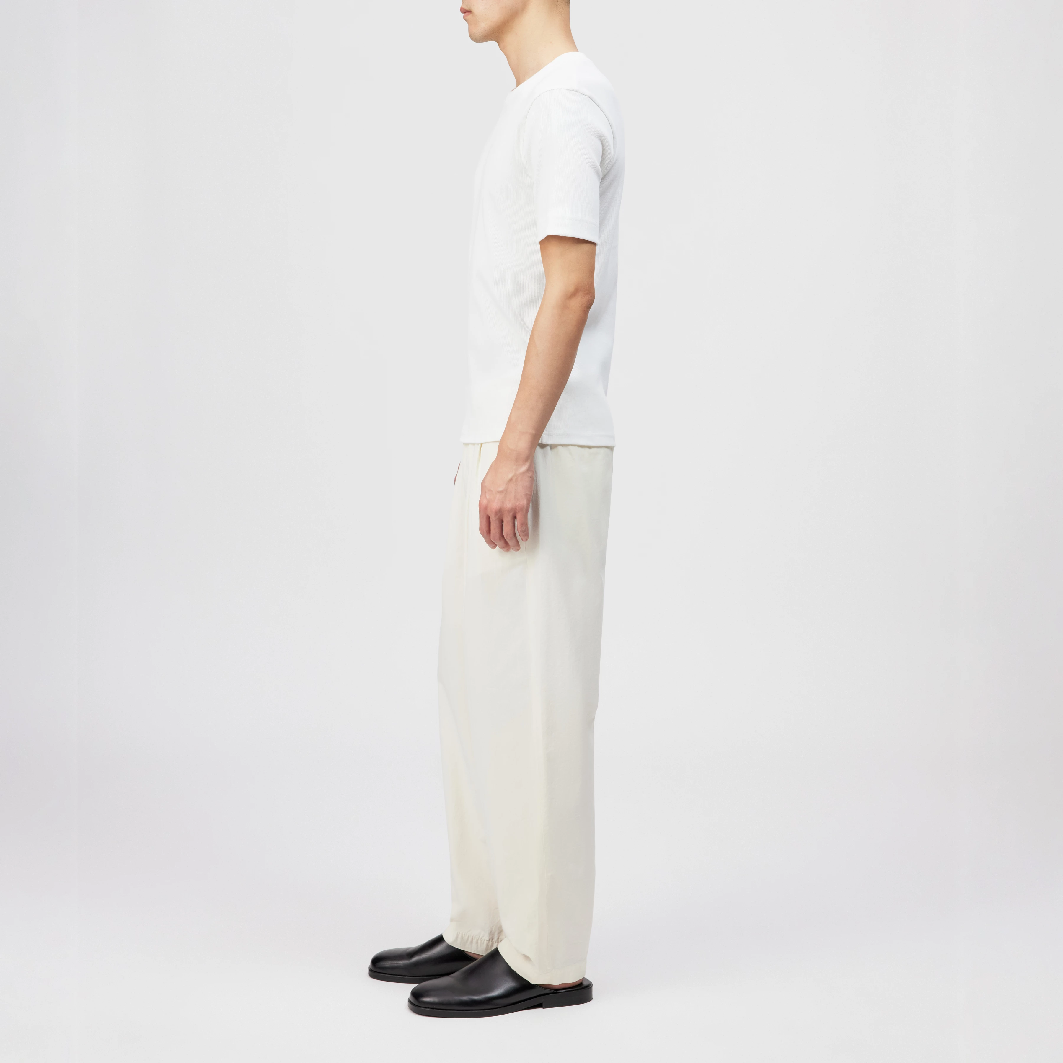 ENIL - Men's slim-fit cotton jersey T-shirt. - men - white - Seitenansicht