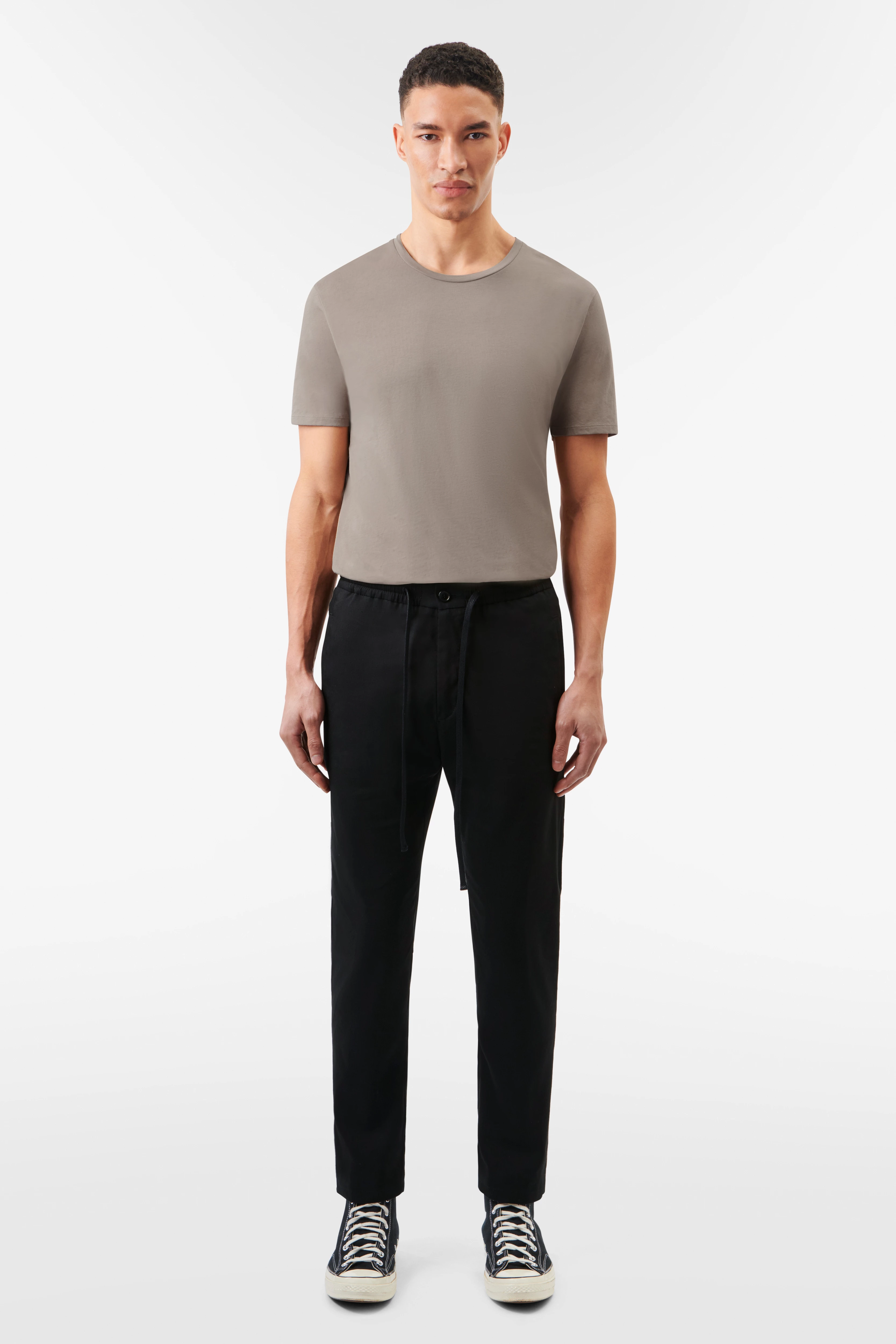 jogging trousers with drawstring in a summery linen blend JEGER online ...