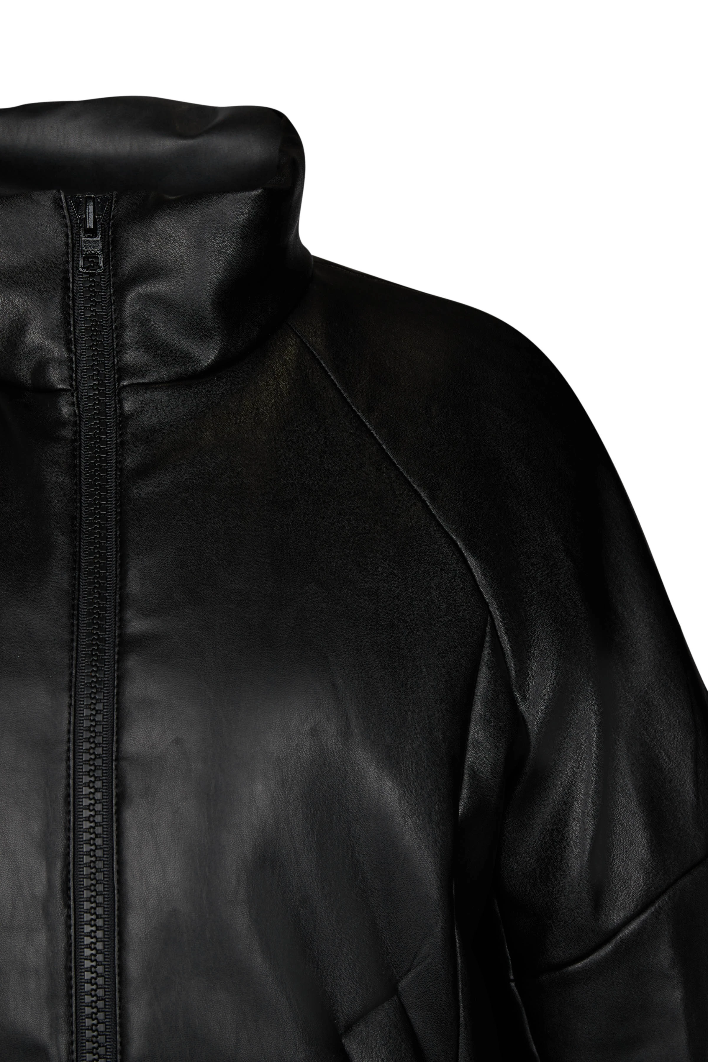 TRURO - puffer jacket in leather look - women - black - Freisteller Detailansicht