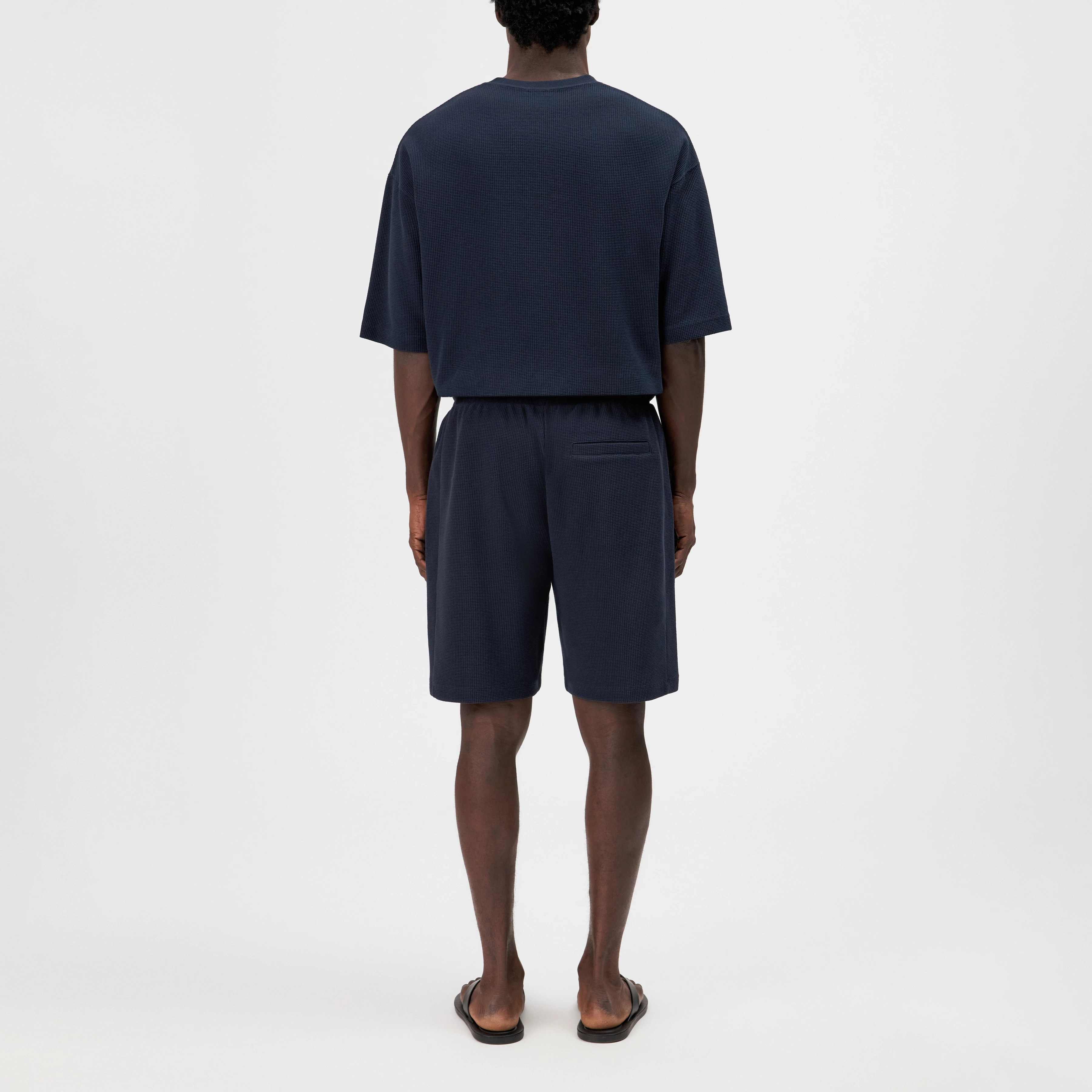 BRIKKO - Casual shorts in heavy jersey - men - blue - Rückansicht