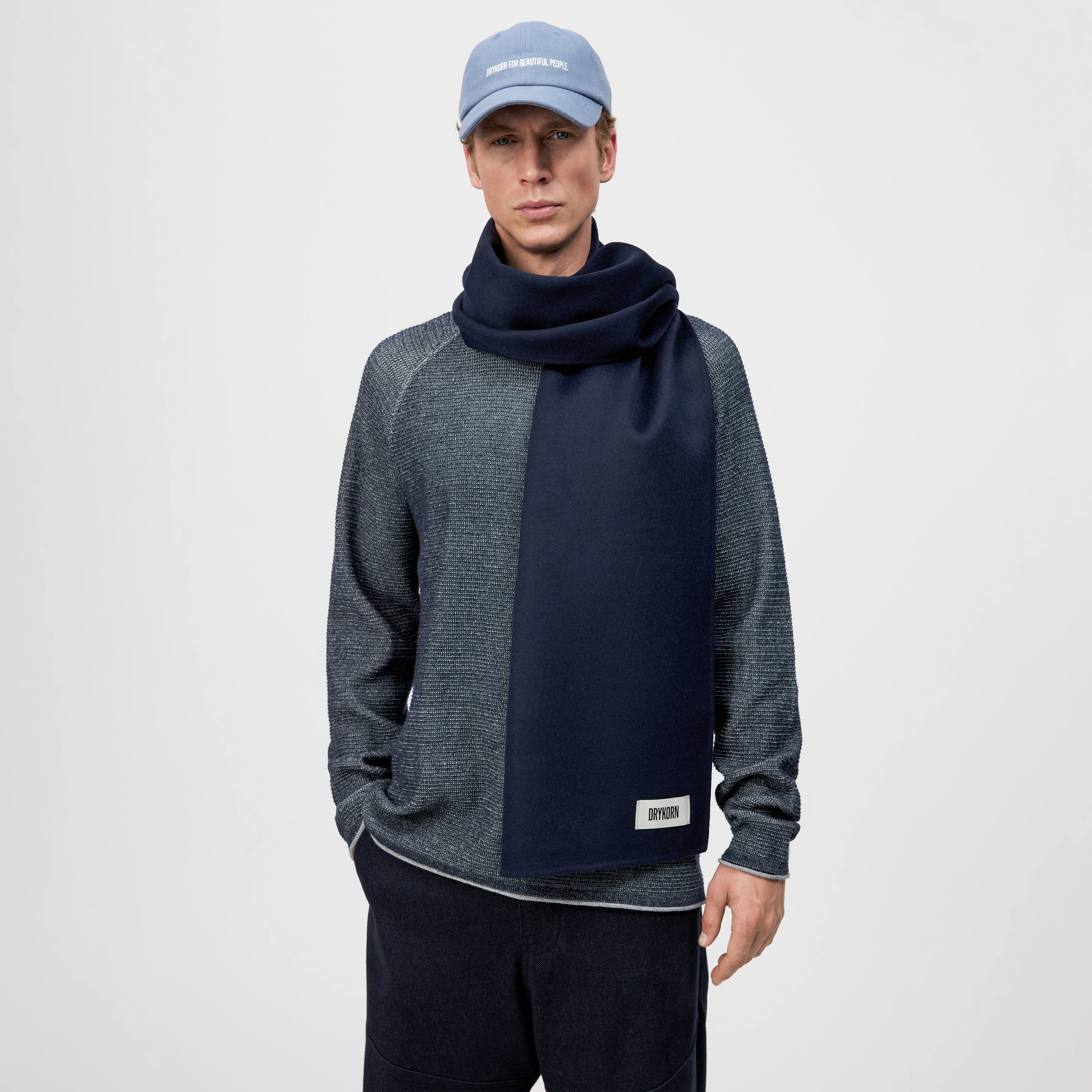 JARI - Scarf in double-faced wool - unisex - blue - Seitenansicht