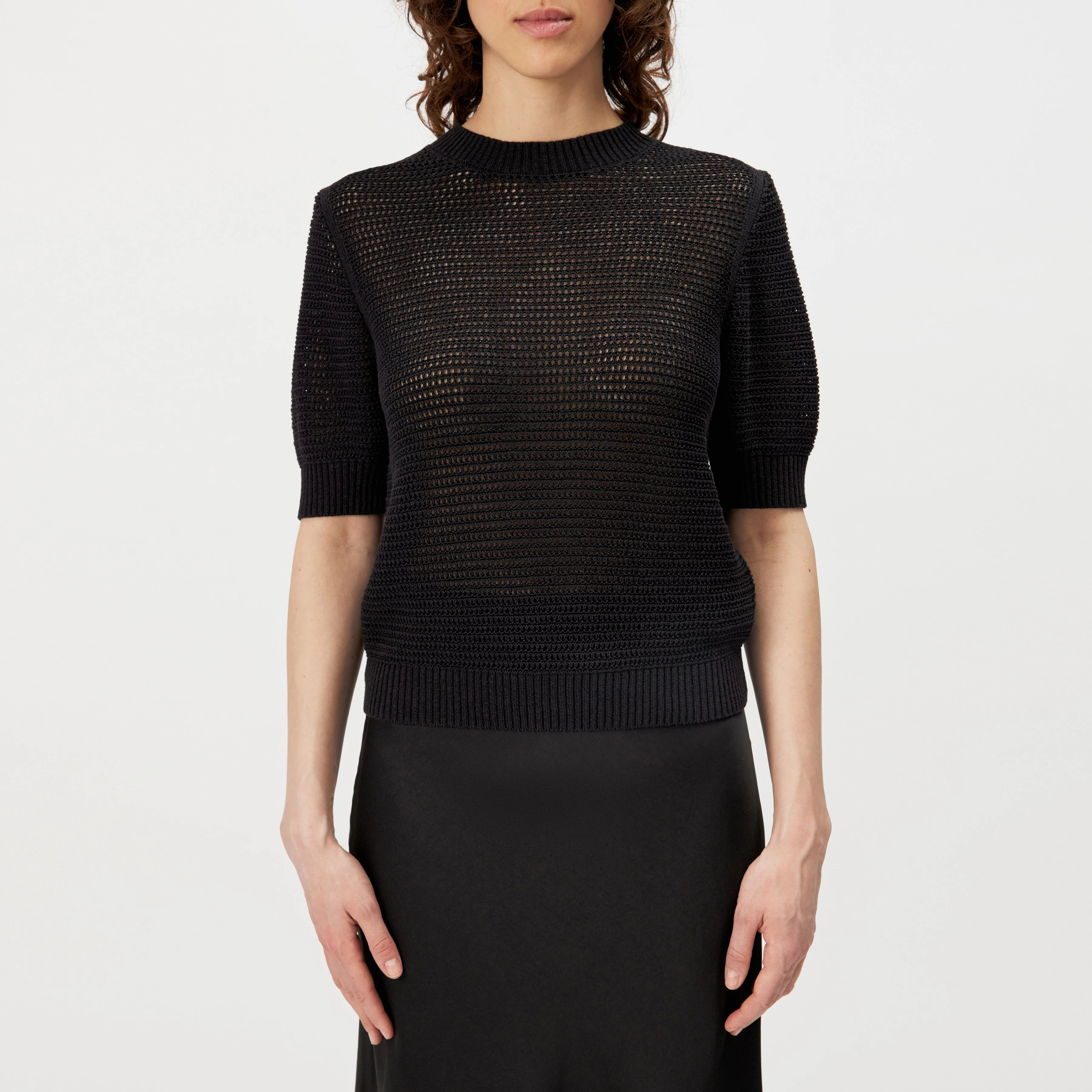 SANIDY - Chunky knit short sleeve in cotton blend - women - black - Frontansicht