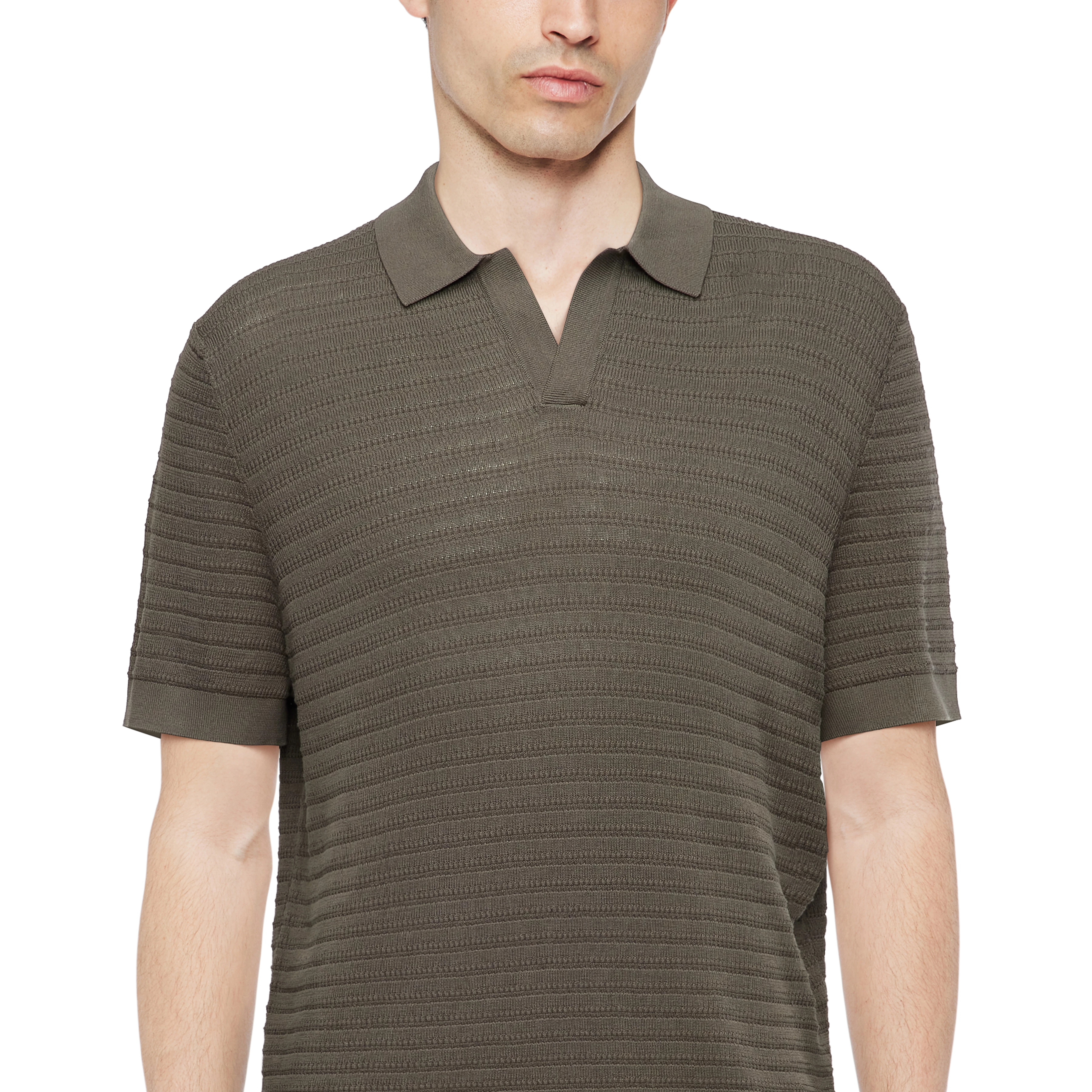 BRAIAN - Gebreide polo in gemerceriseerd katoen - heren - groen - Detailansicht am Model