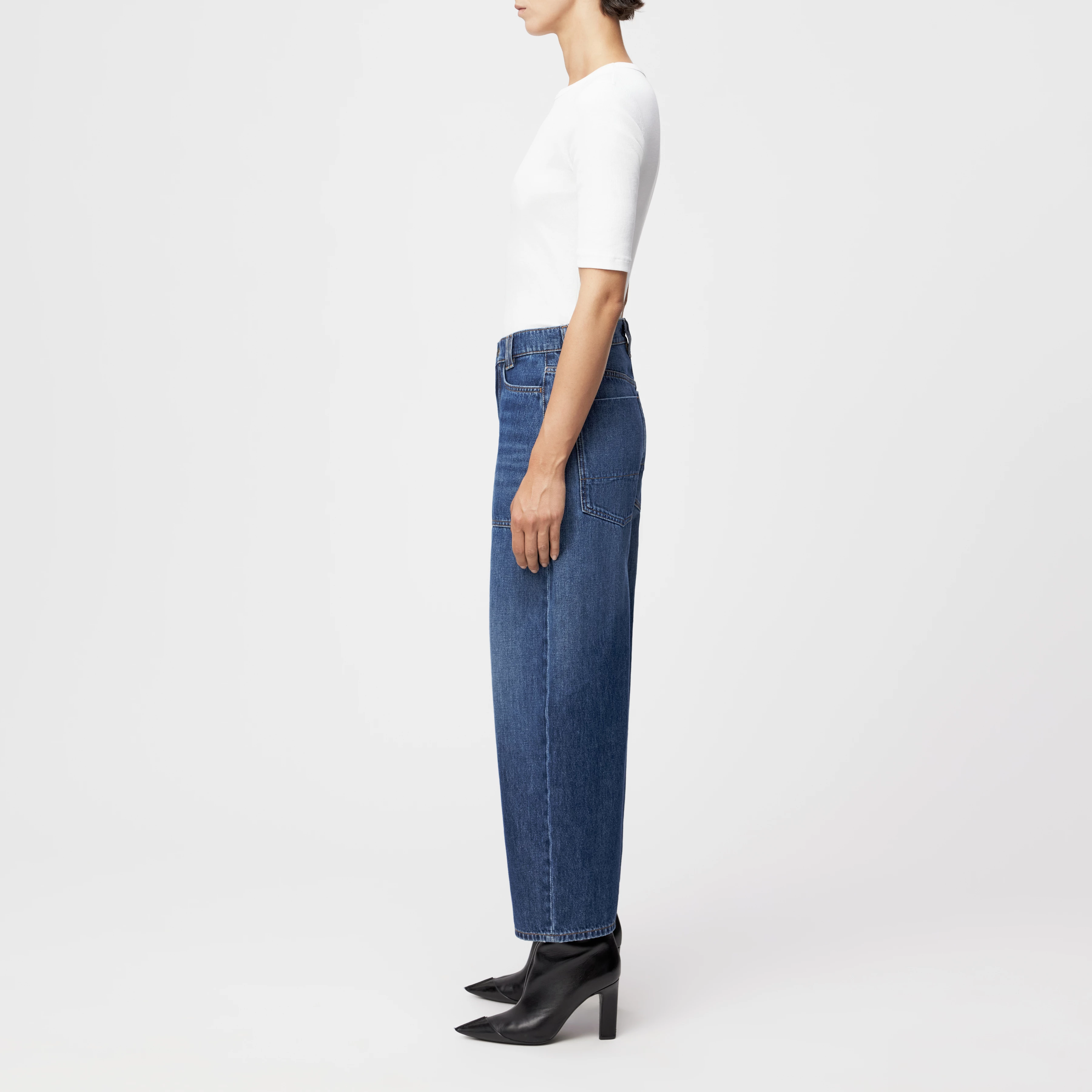 DERIVE - Mid-Waist Jeans in Mid-Blue Denim - Damen - blau - Seitenansicht