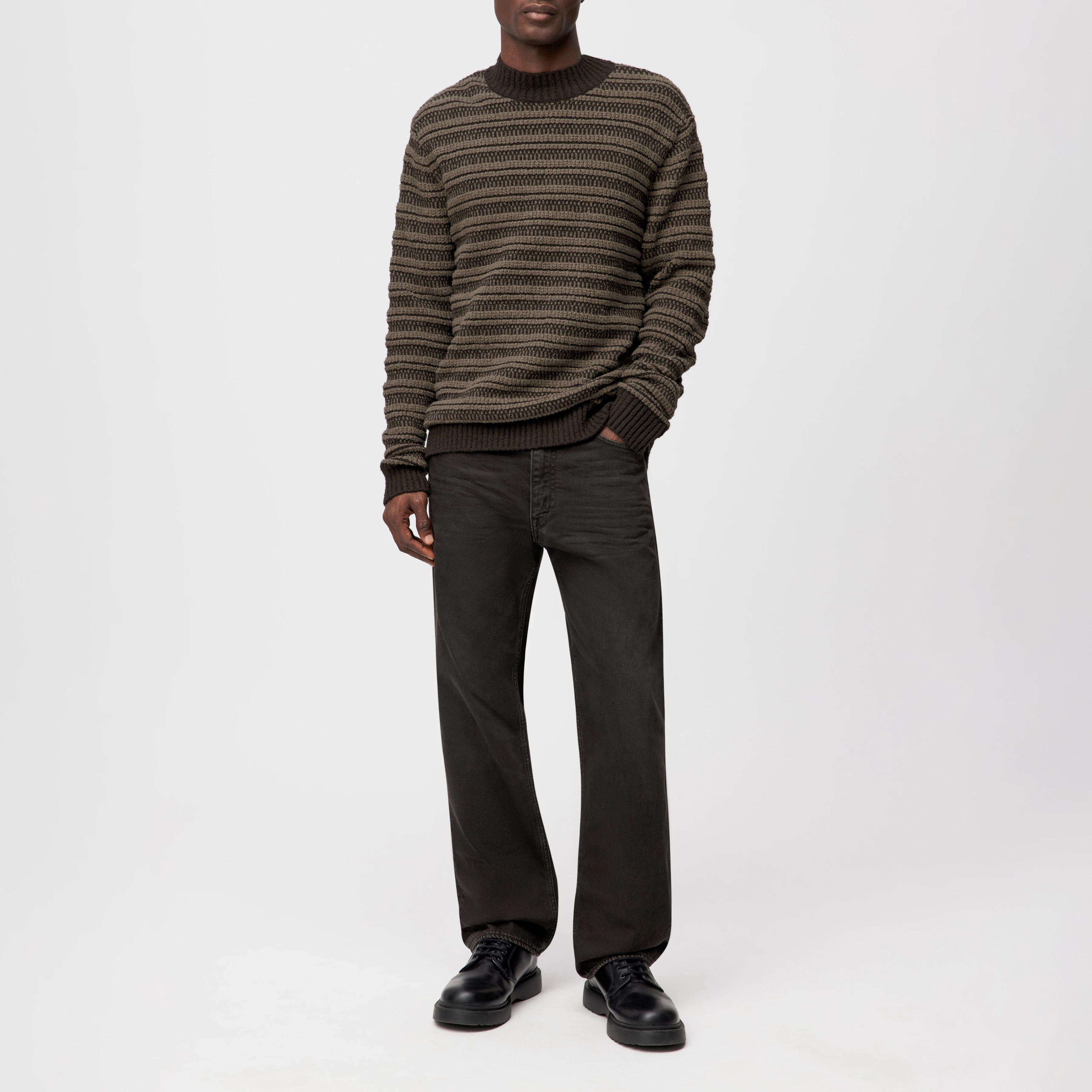 ZAYN - Stehkragenpullover in Bouclé Baumwoll-Mix - Herren - braun - Ganzkörper-Frontansicht