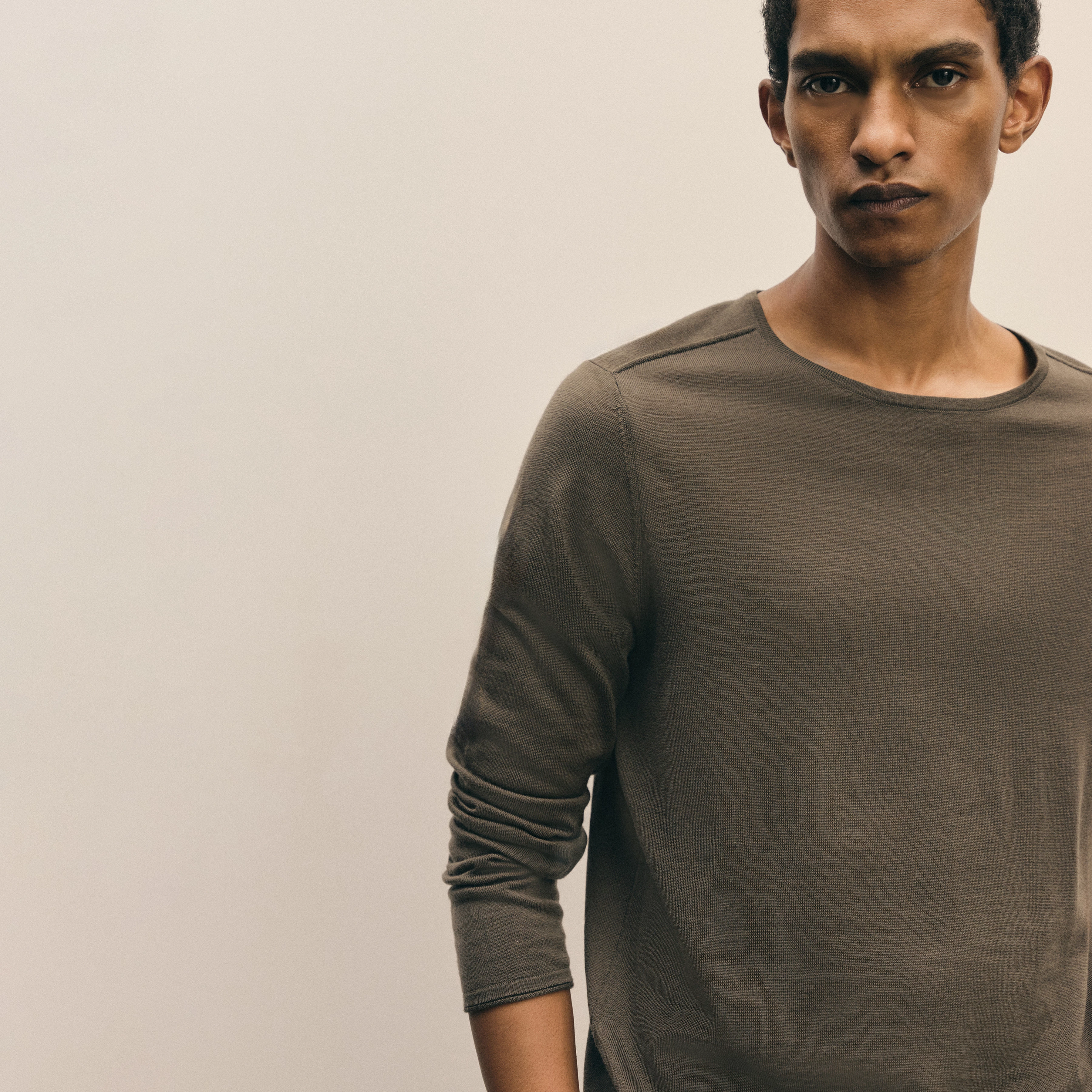 RIKONO - Strickpullover in feiner Merinowolle - Herren - grün