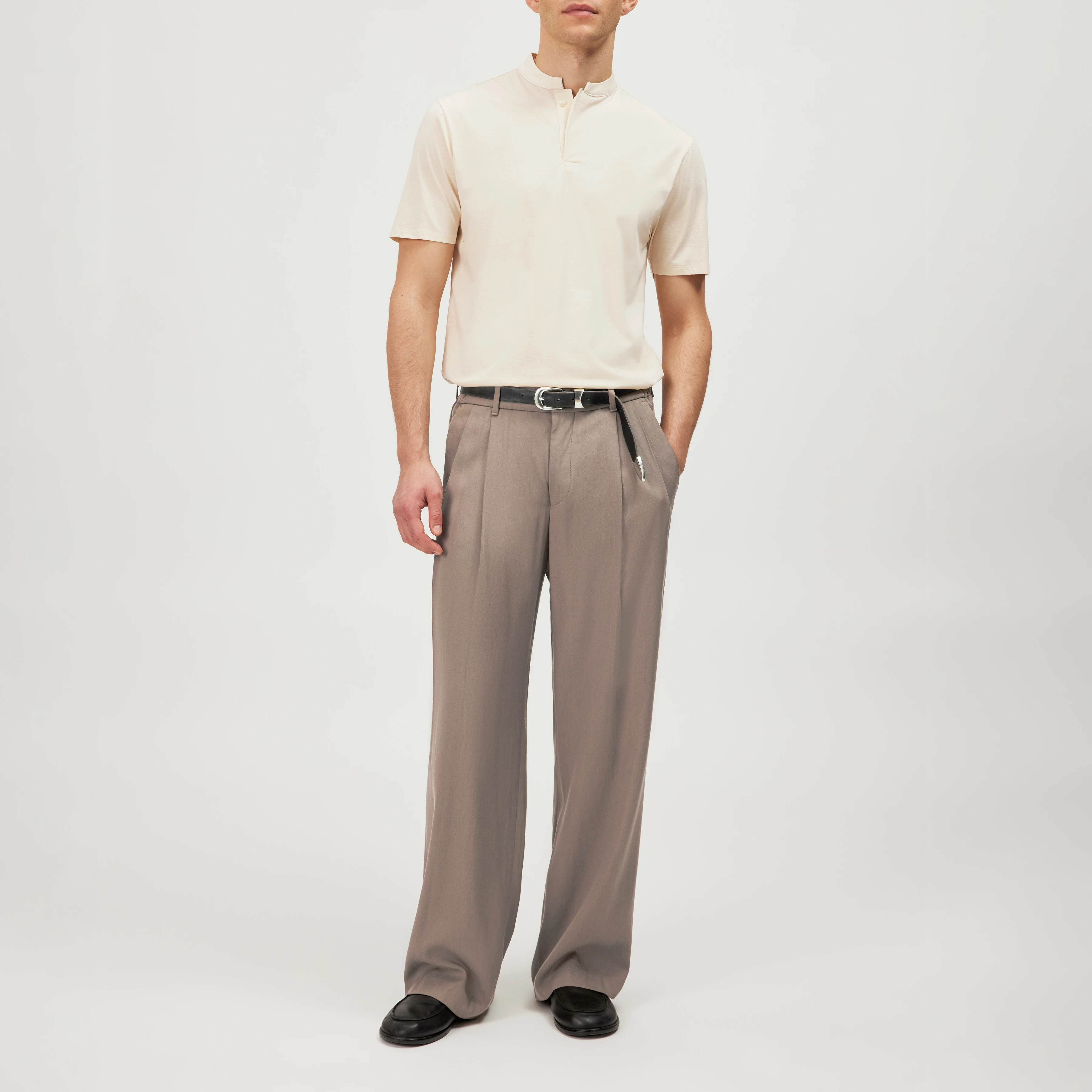 LOUIS - T-shirt with button placket in blended cotton modal - men - beige - Ganzkörper-Frontansicht