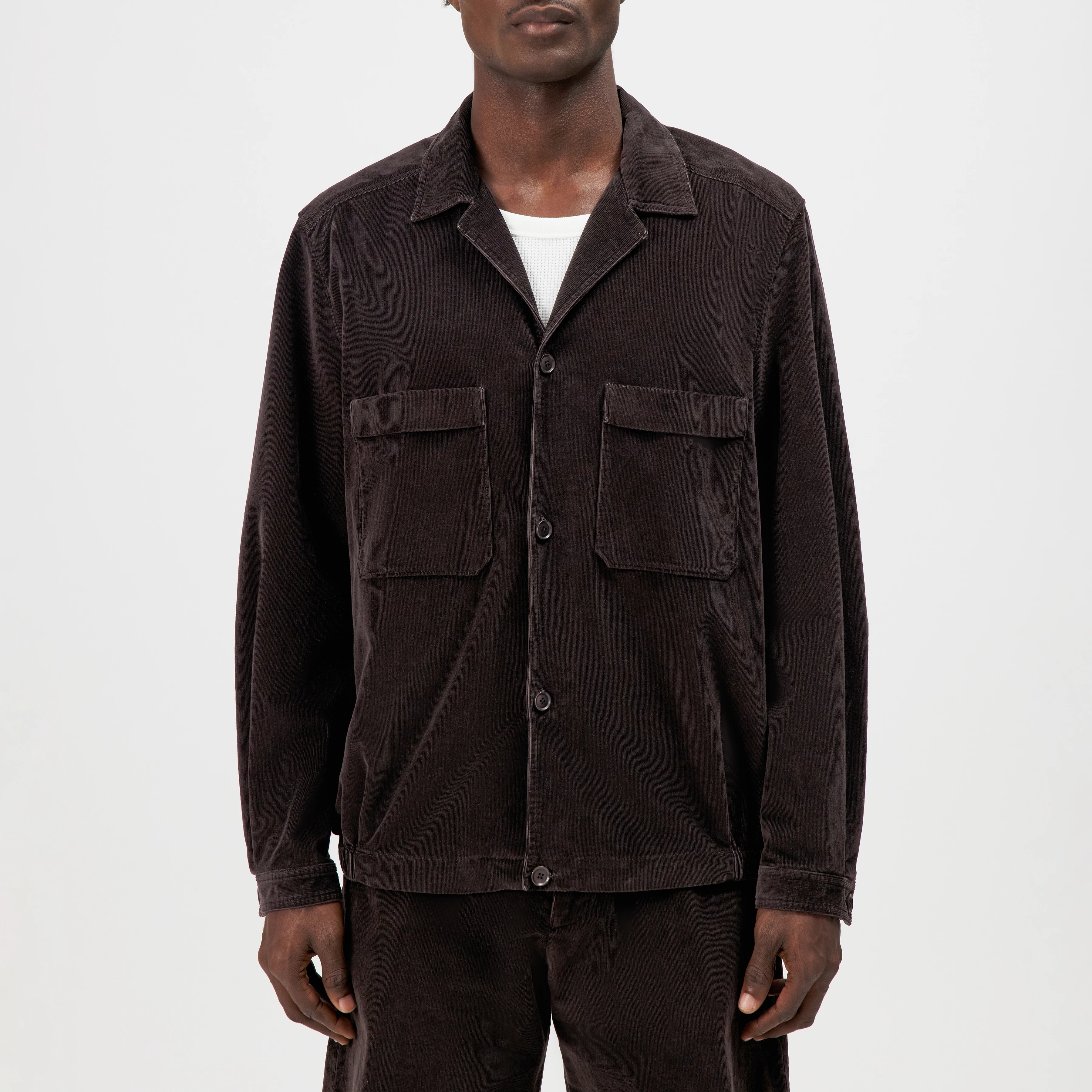 LEEV - Relaxed Fit Overshirt in Baumwoll-Cord - Herren - braun - Frontansicht