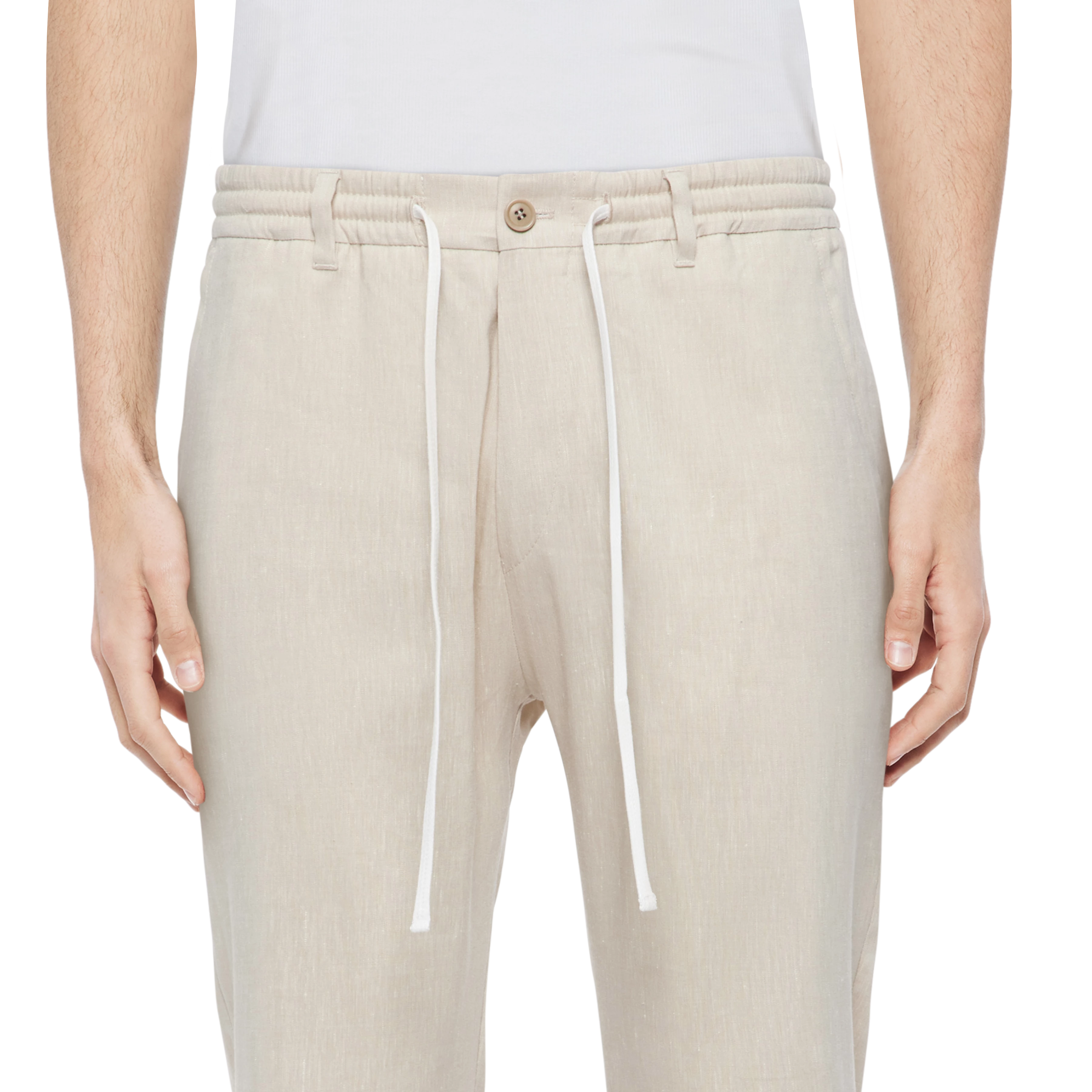 DEGER - Jogpants mit Tunnelzug in Leinen-Mix - Herren - beige - Detailansicht am Model