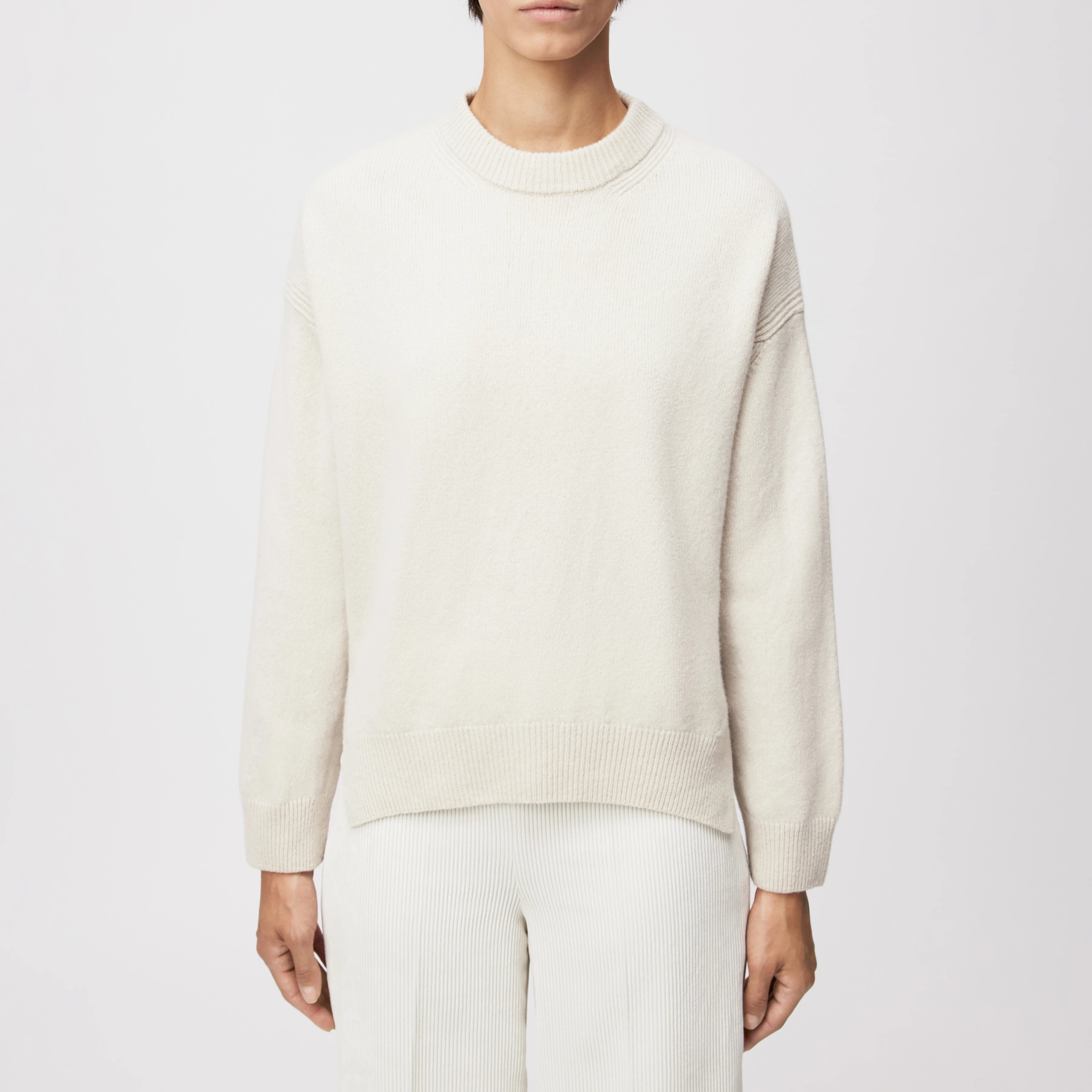 LIZIELA - Rundhalspullover in Schurwolle - Damen - beige - Frontansicht