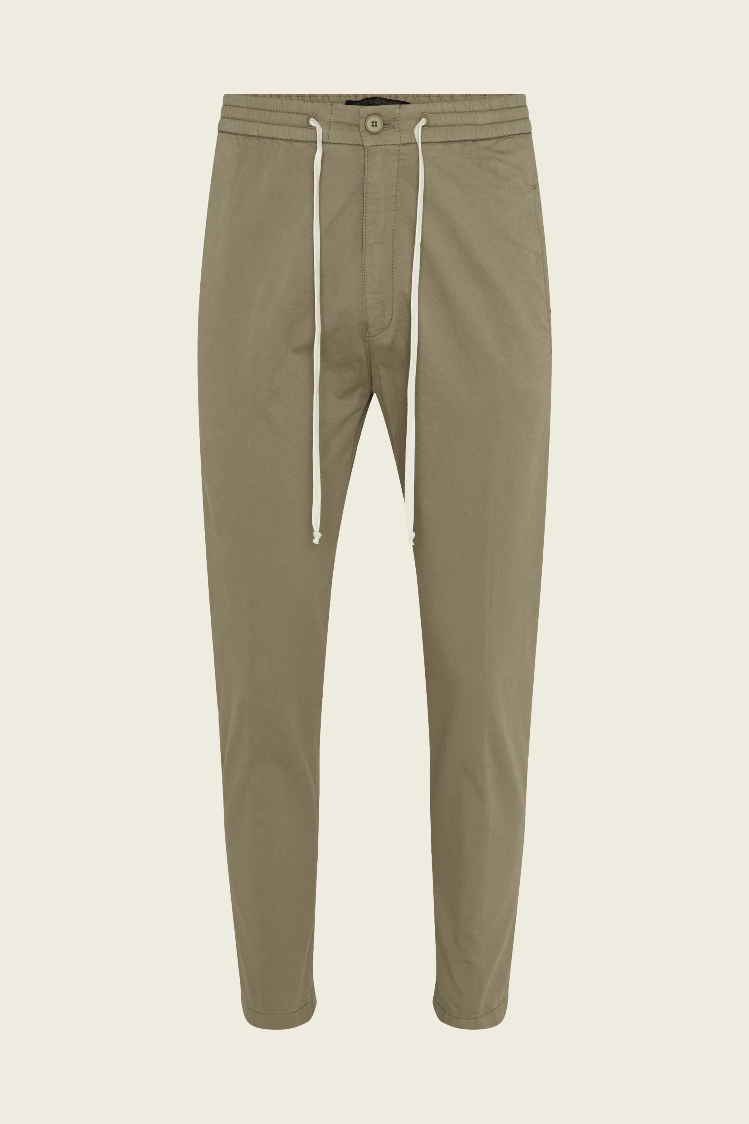 JEGER - jogpants in bi-stretch cotton - men - green - Freisteller Frontansicht