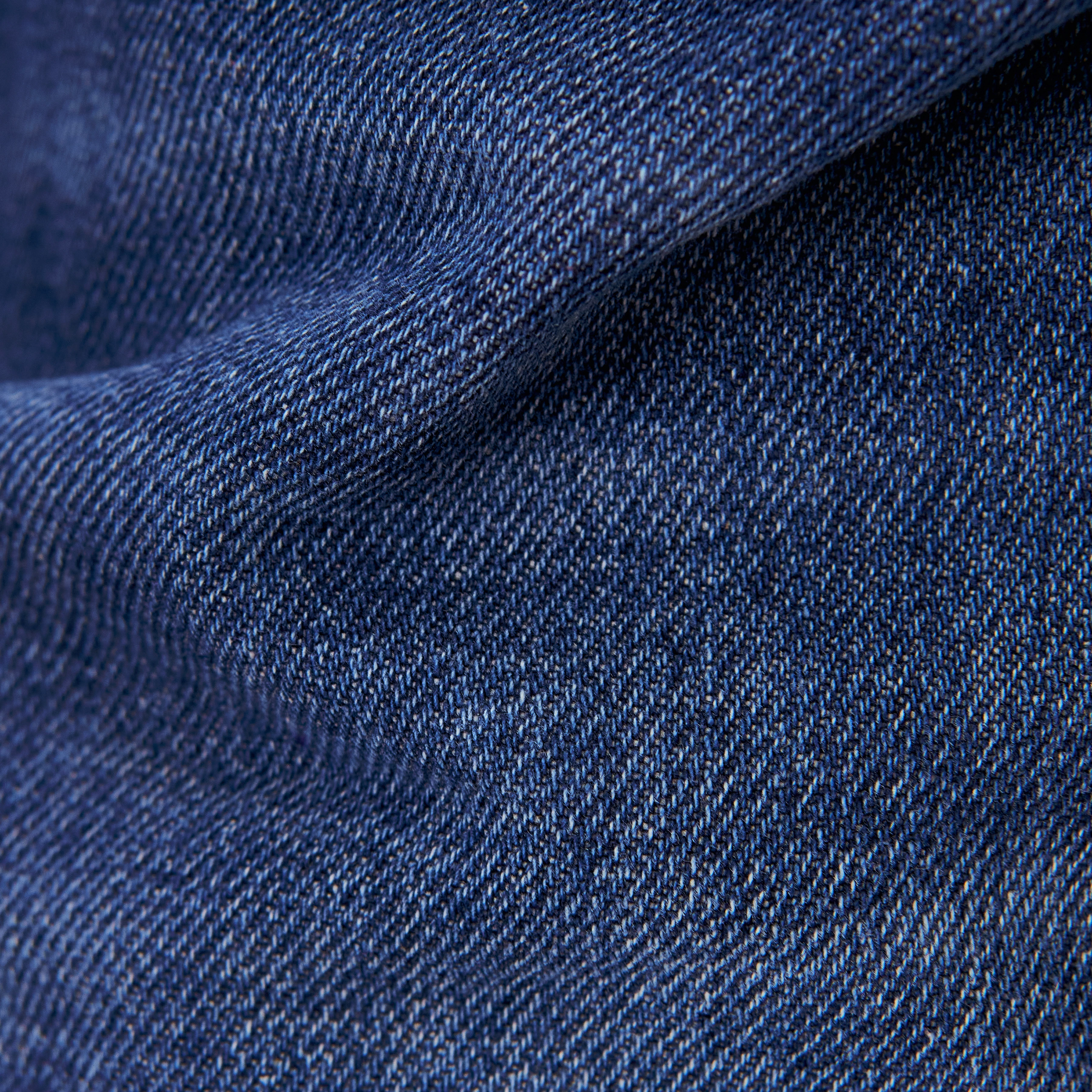 DERIVE - Mid-rise jeans in mid-blue denim - women - blue - Materialbild (B2C)