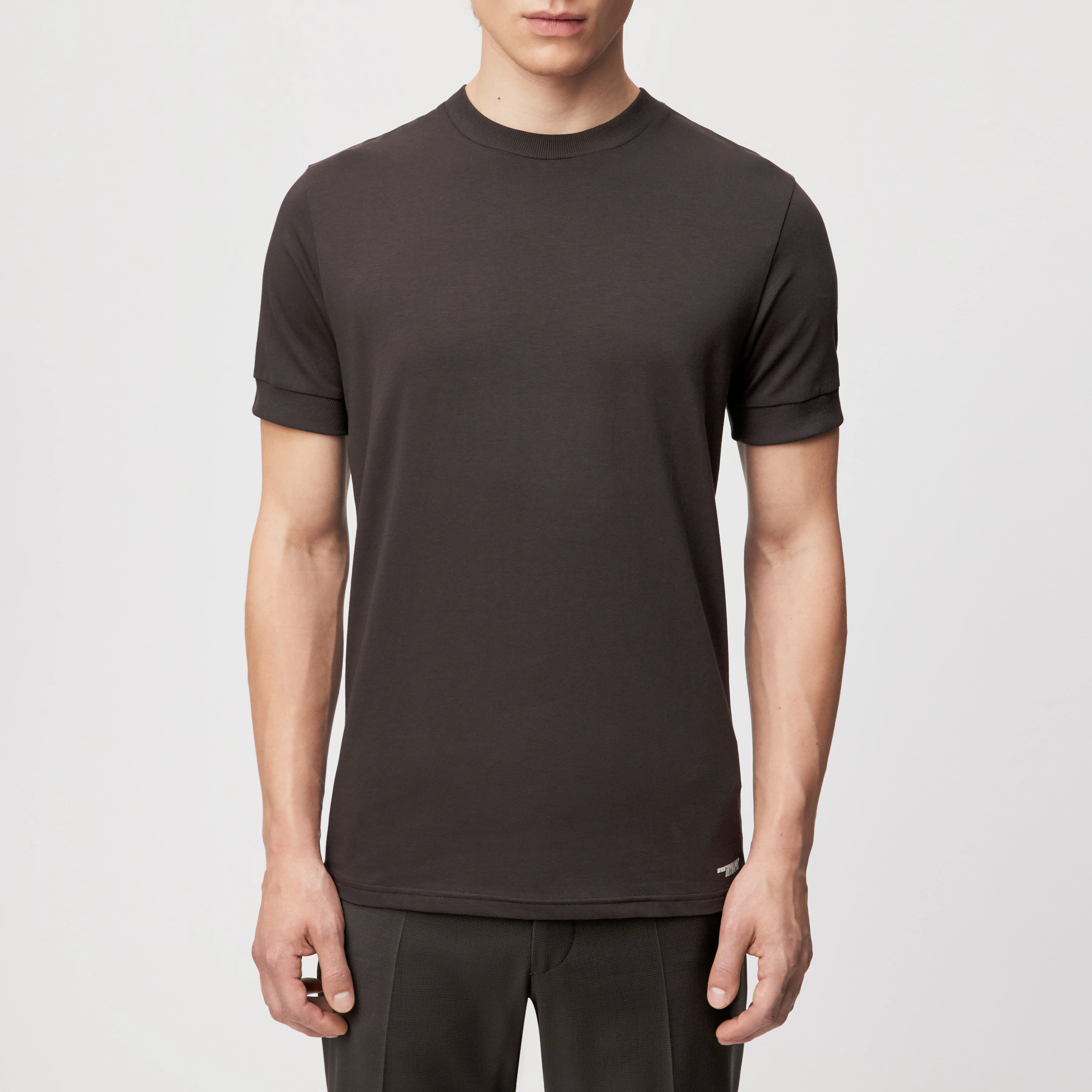 ANTON - Fitted T-Shirt in Baumwolle - Herren - braun - Frontansicht