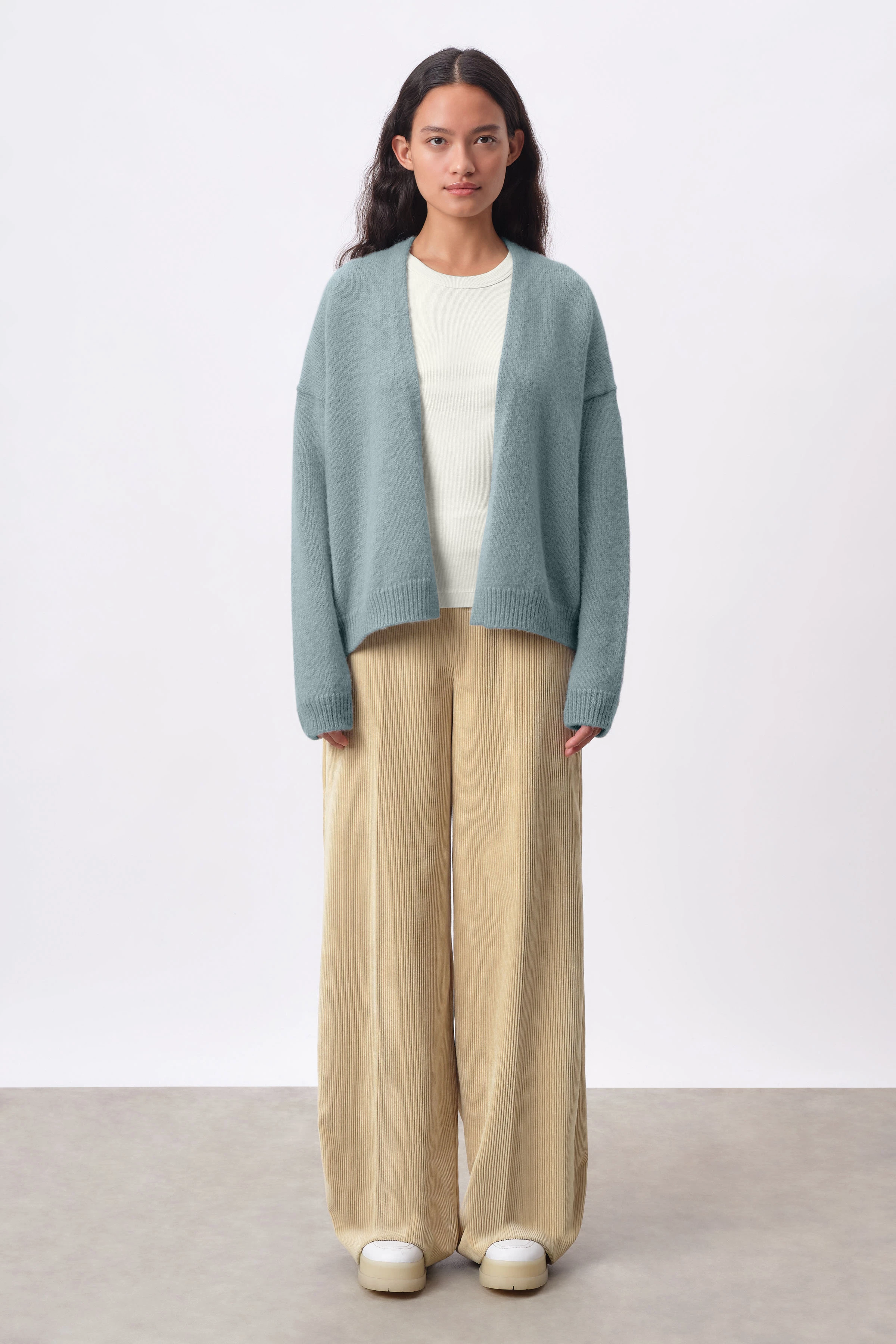 MIRALA - vest in alpacamix - dames - blauw - Ganzkörper-Frontansicht