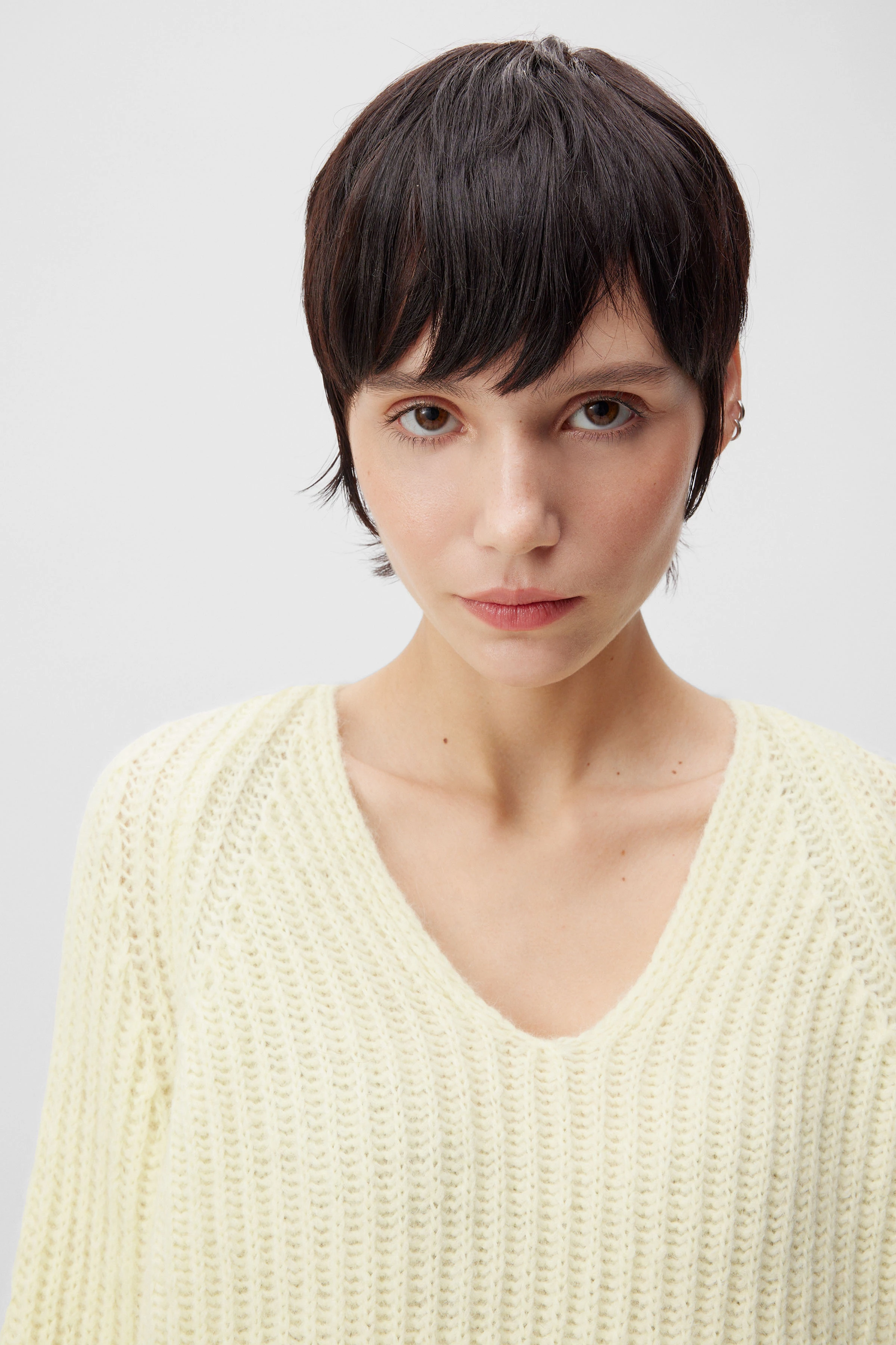 LYNETTE - trui van alpacamix - dames - geel - Seitenansicht