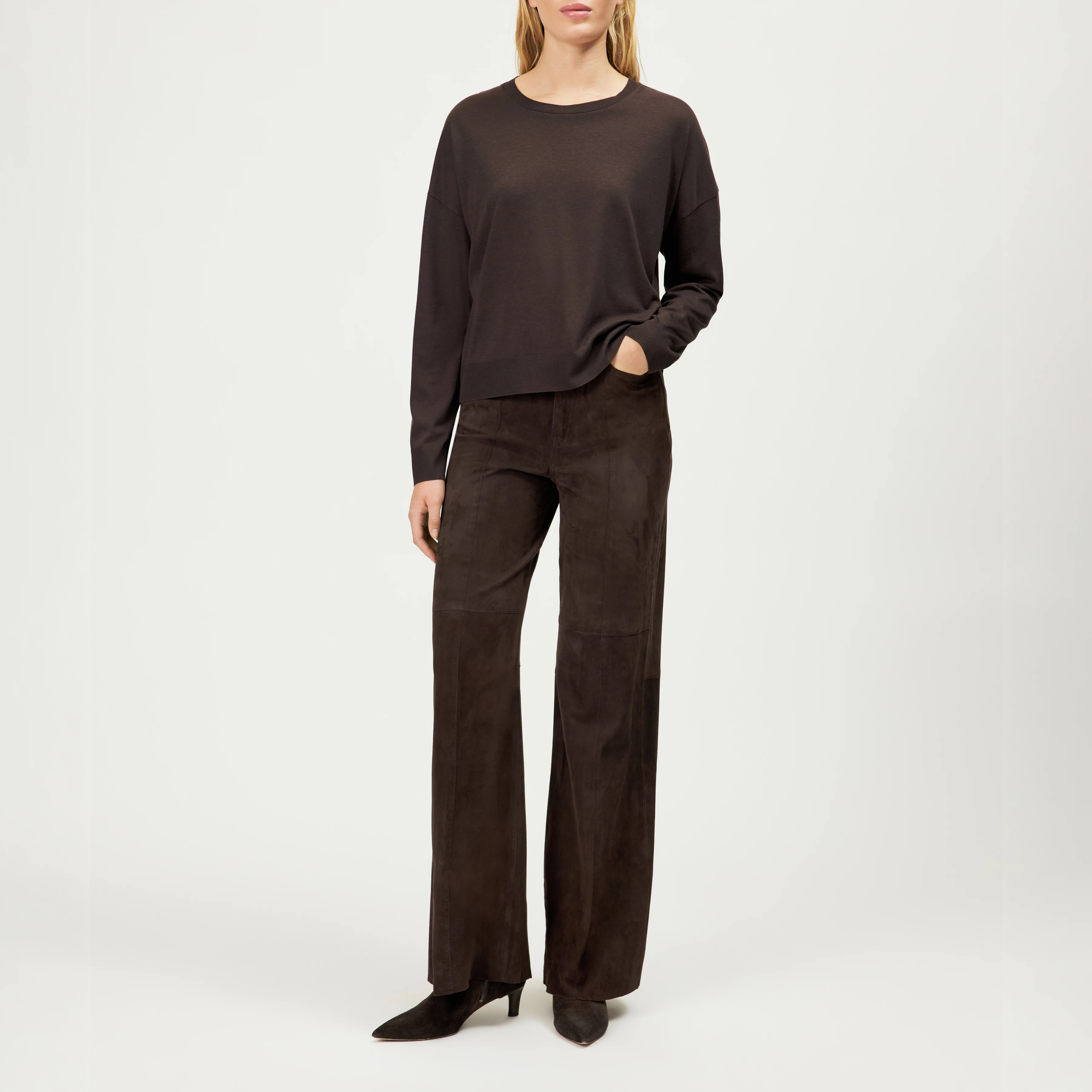 CESIDIE - Long-sleeve crew neck in jersey blend - women - brown - Ganzkörper-Frontansicht