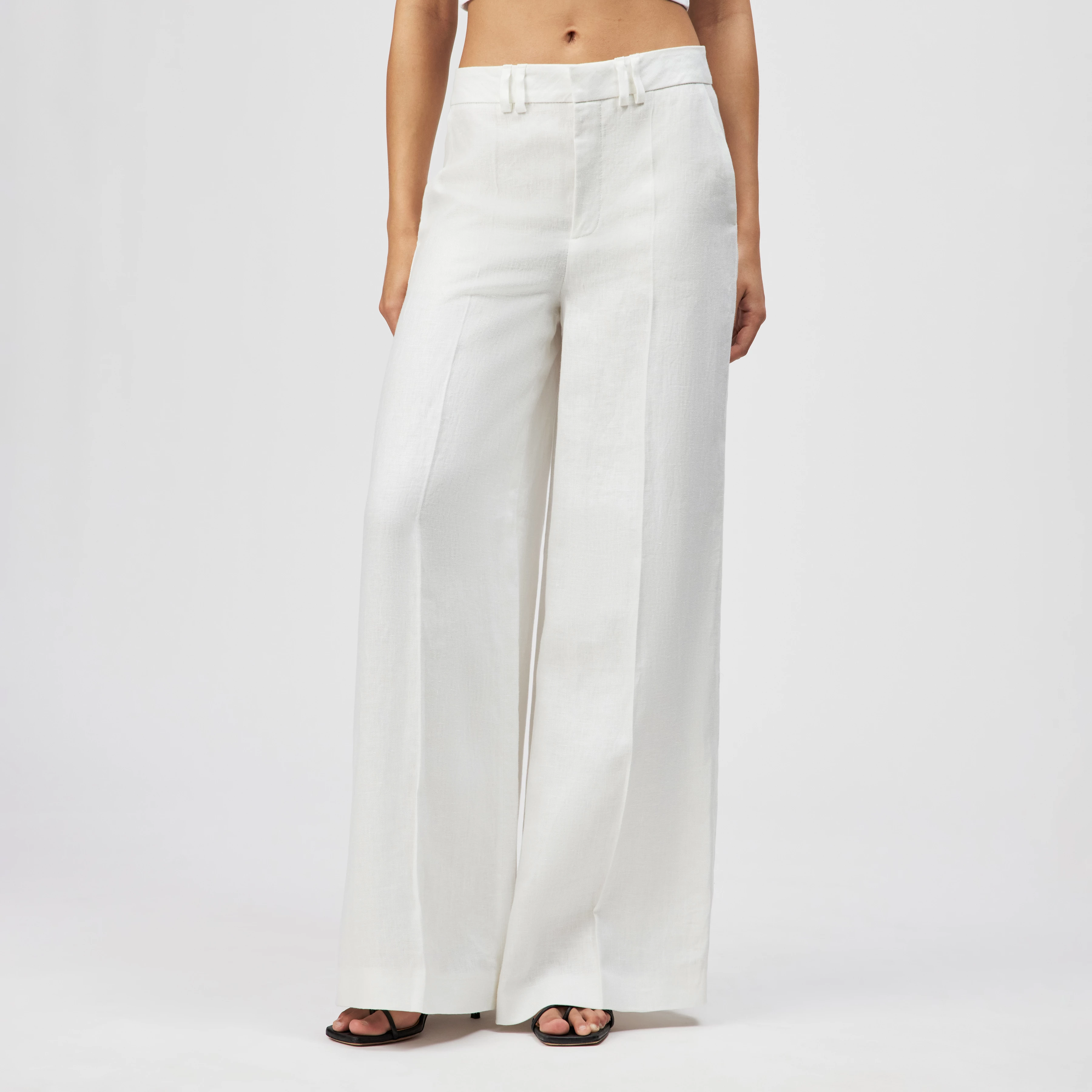 AQUITE - Linen Marlene trousers - women - off white - Frontansicht