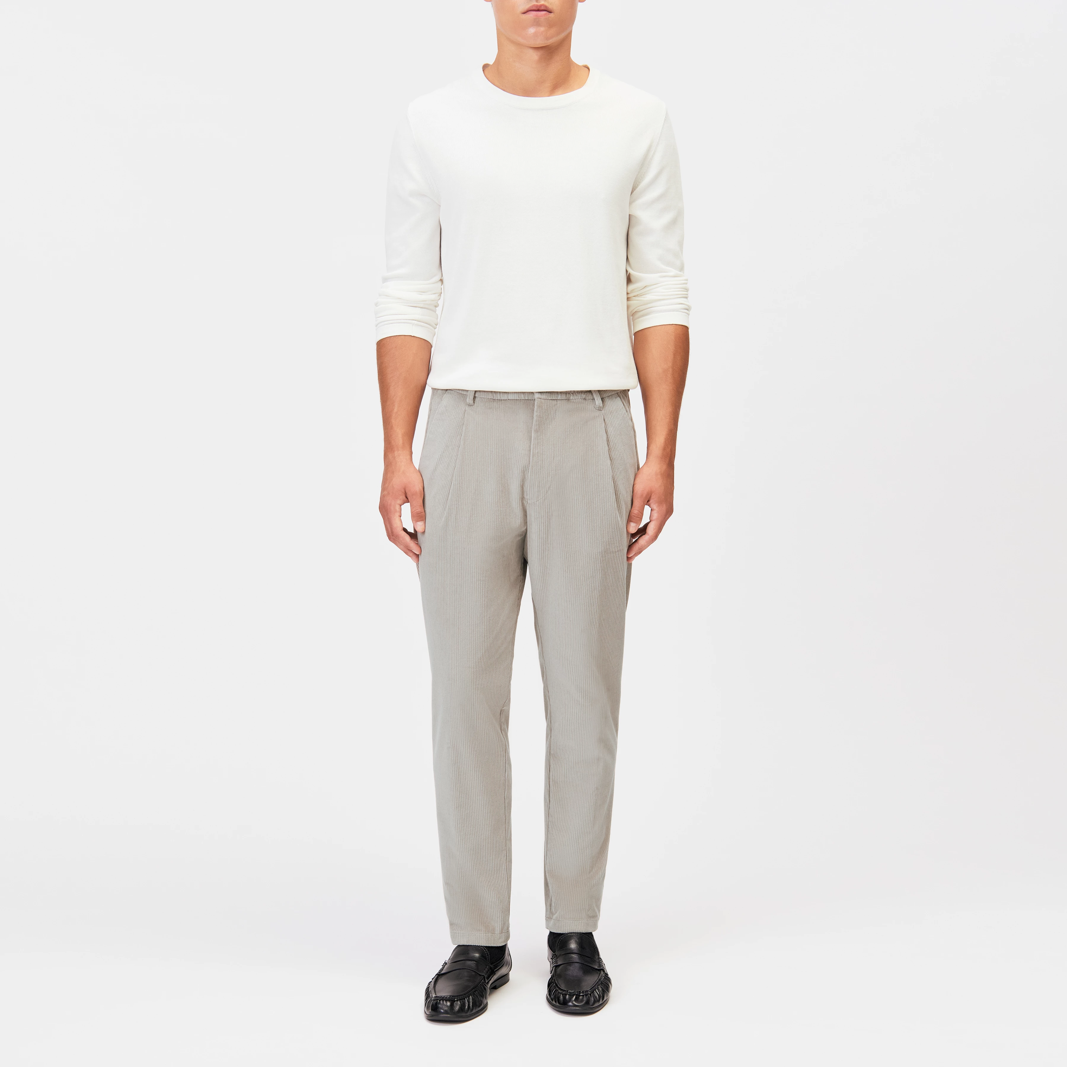 CHASY - Hose mit Bundfalte in feiner Cordstruktur - Herren - beige - Ganzkörper-Frontansicht