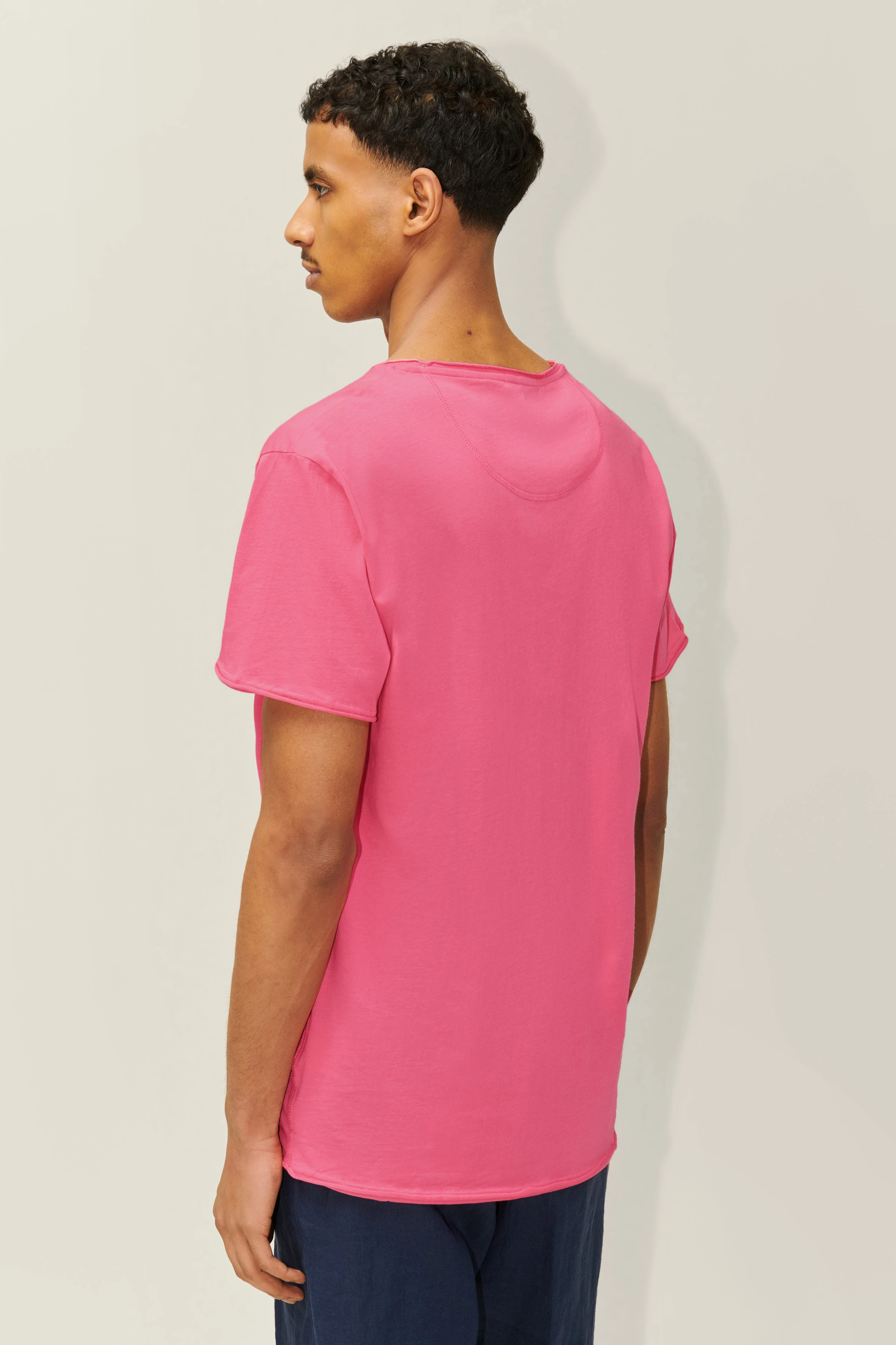 KENDRICK - Lockeres T-Shirt aus Baumwolle - Herren - rosa - Rückansicht