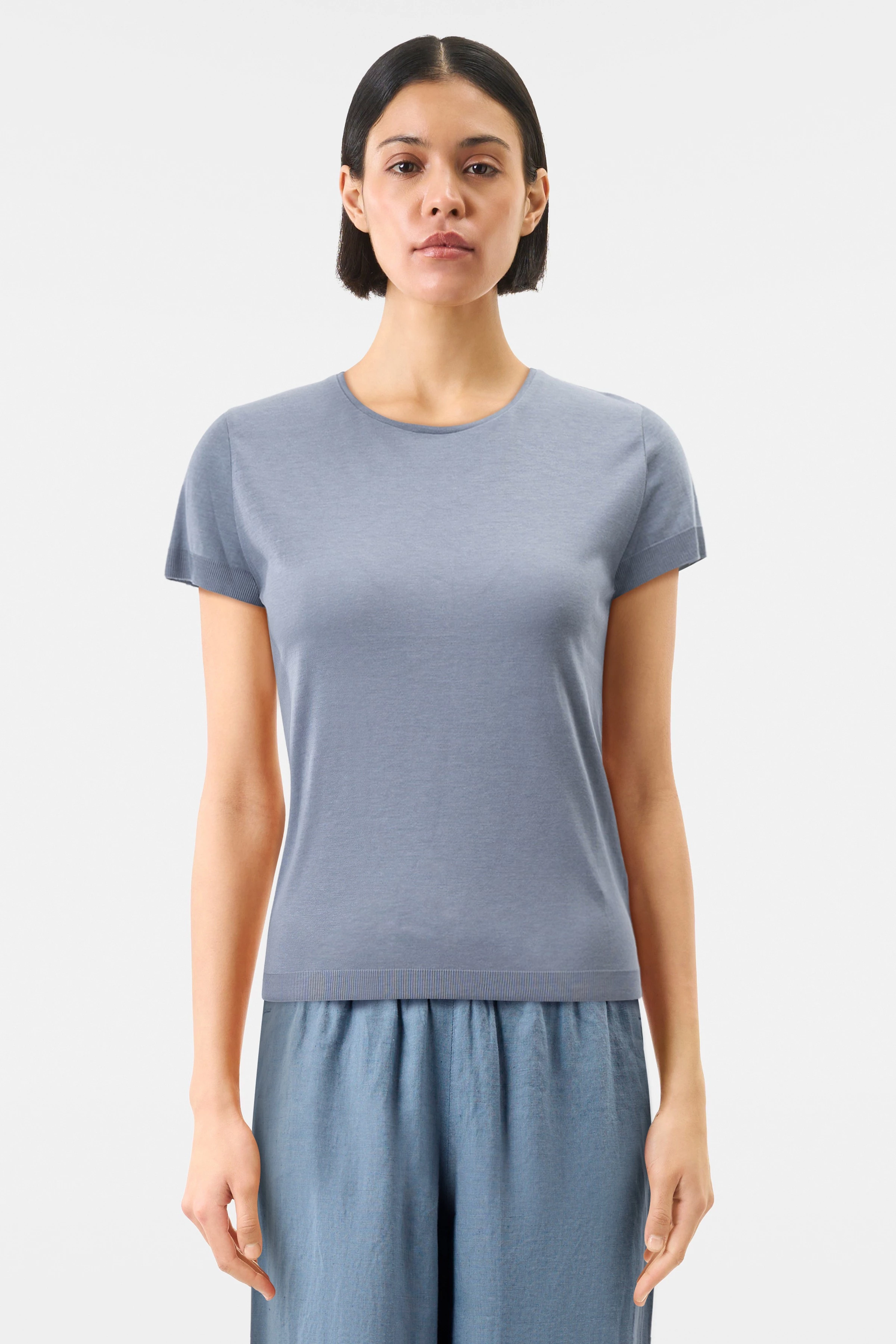 KOALE - Schmales T-Shirt in Strickoptik - Damen - blau - Frontansicht