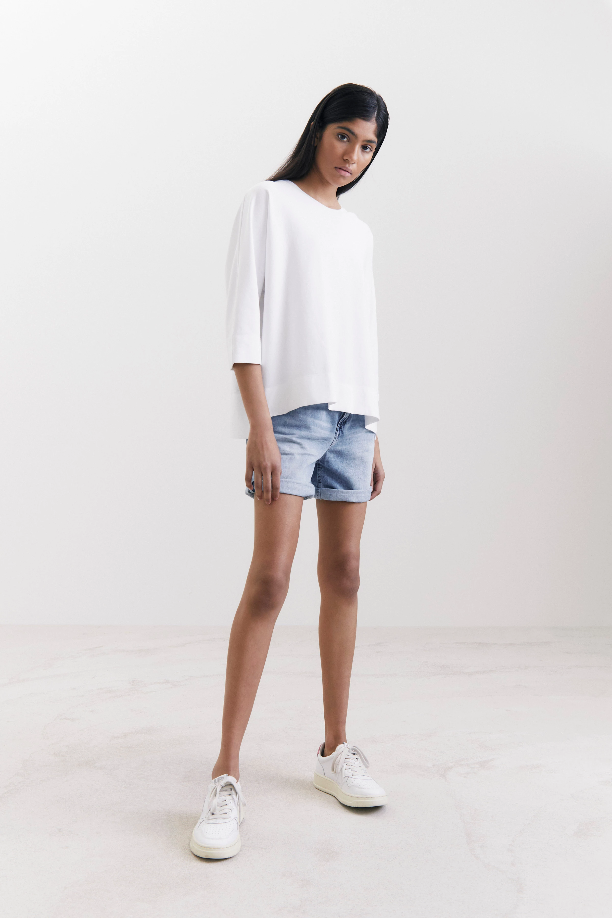 LENILIA - cleanes, lässiges Shirt - Damen - weiß - Ganzkörper-Frontansicht