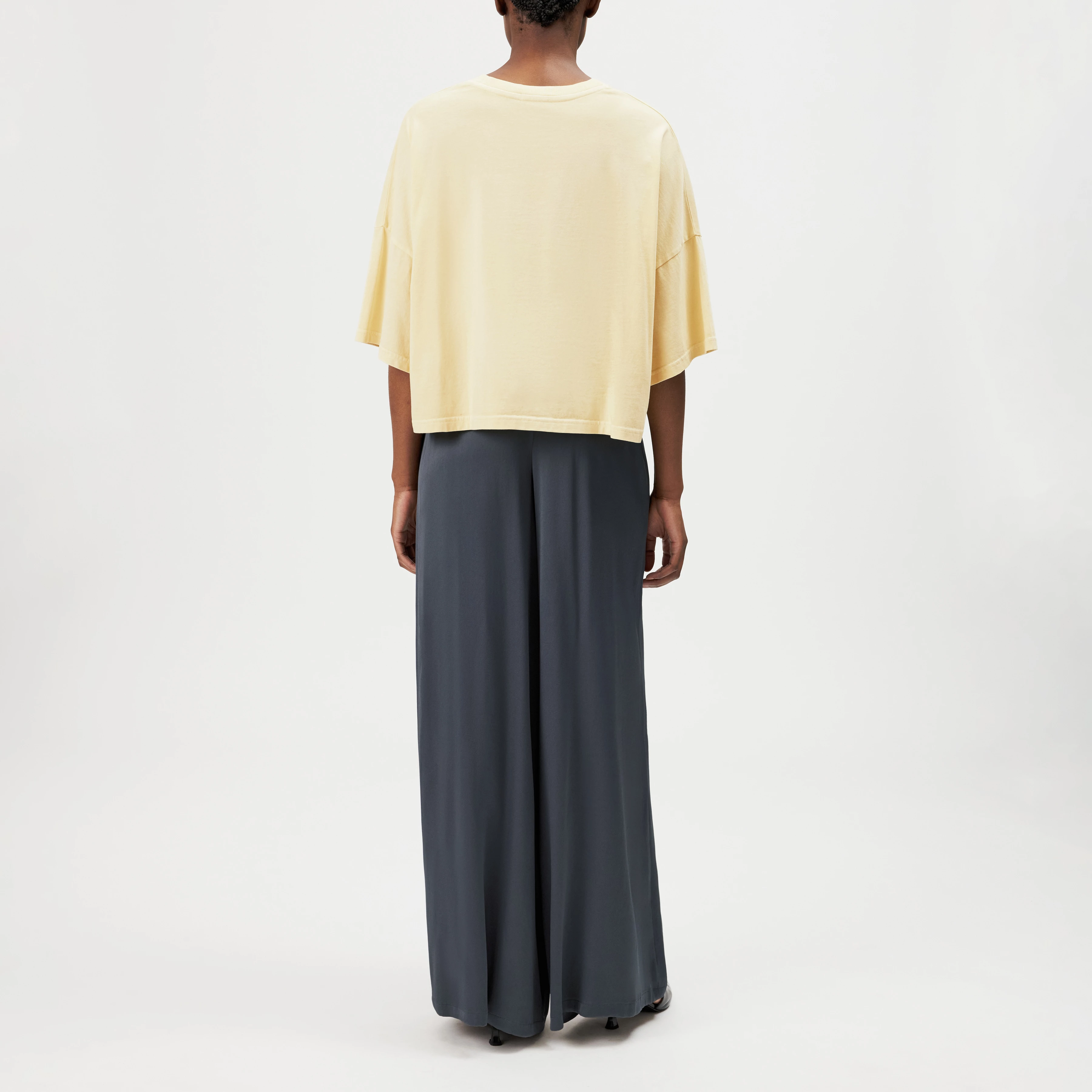 MARVA - Boxy short-sleeve T-shirt in pure cotton - women - yellow - Rückansicht
