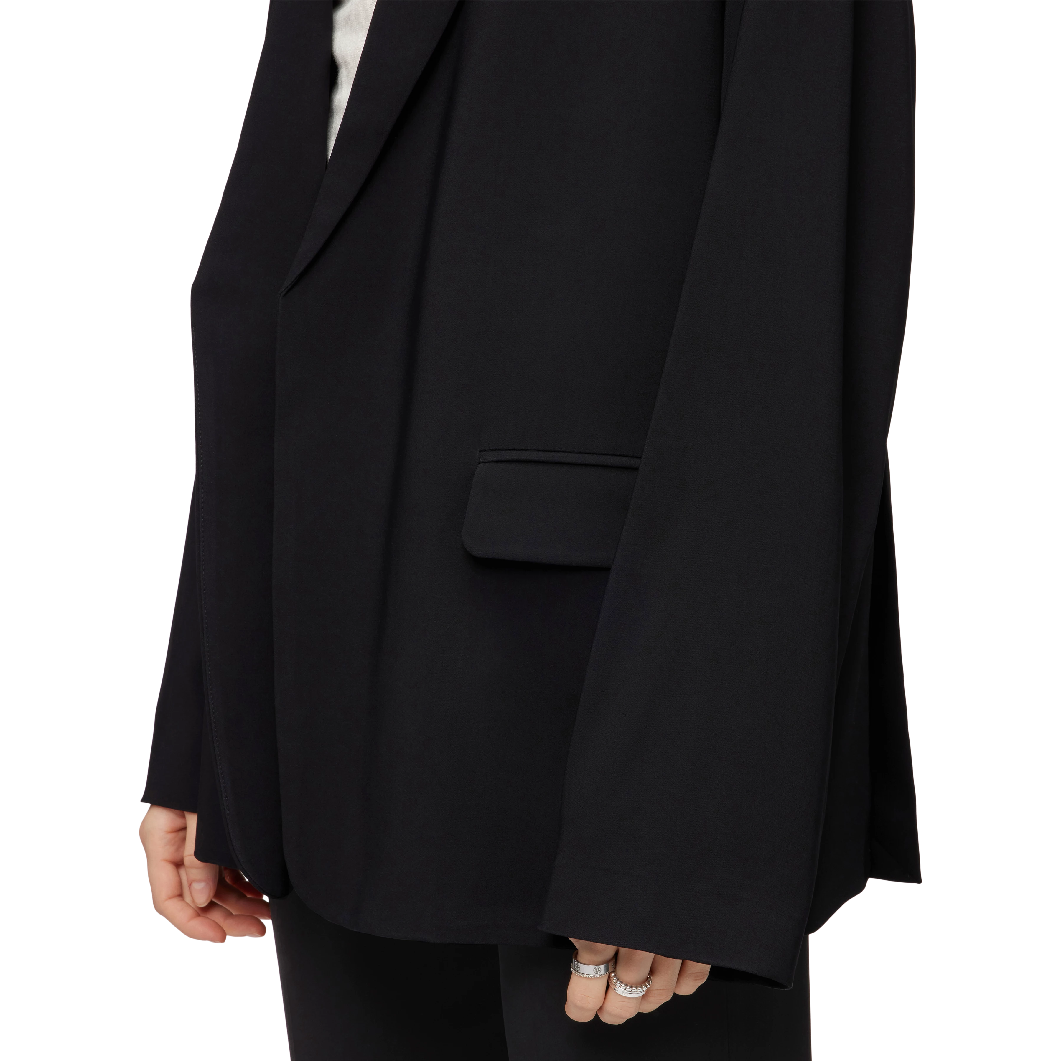 IDBURY - Verschlussloser Boyfriend-Blazer in Viskose-Mix - Damen - schwarz - Detailansicht am Model
