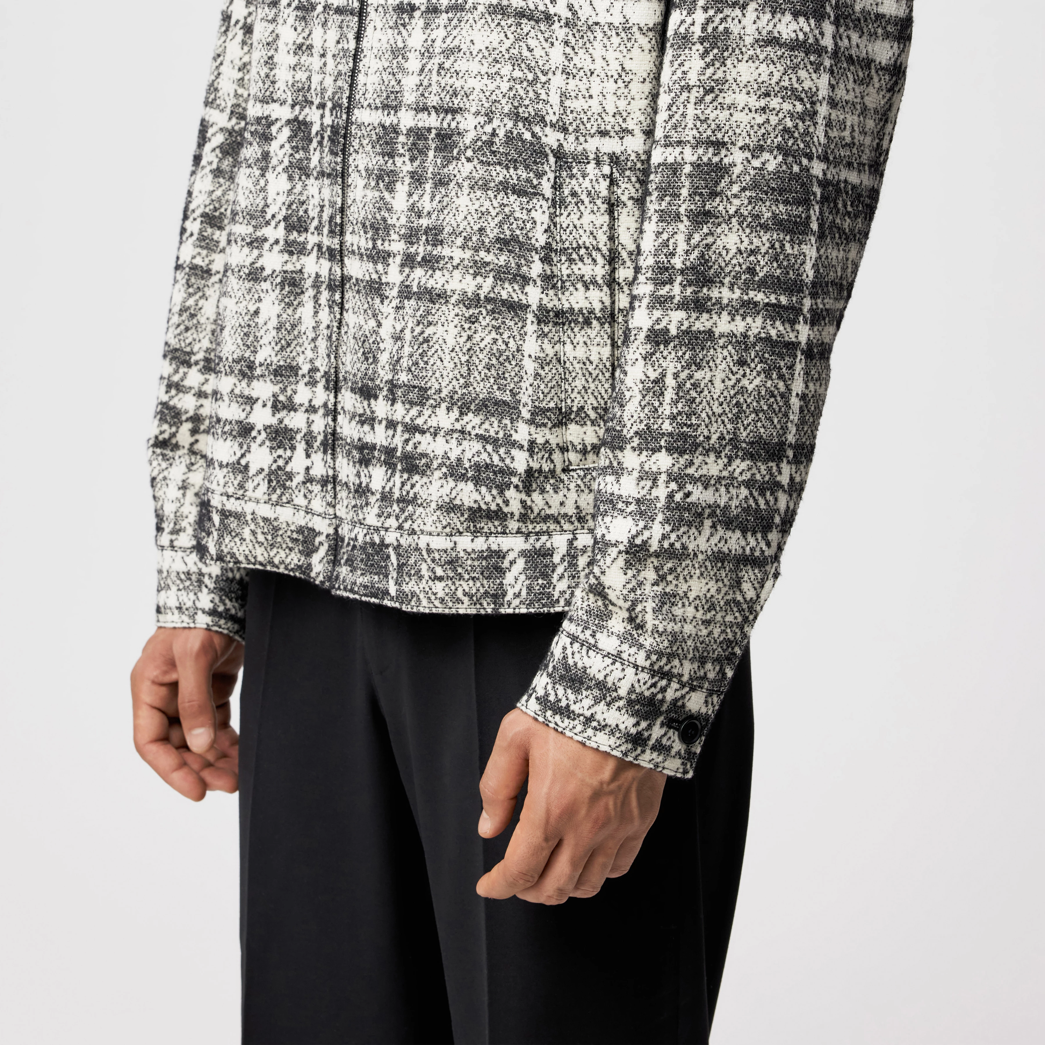 RIKKA_2 - Jacke in Jacquard - Herren - off white - Detailansicht am Model