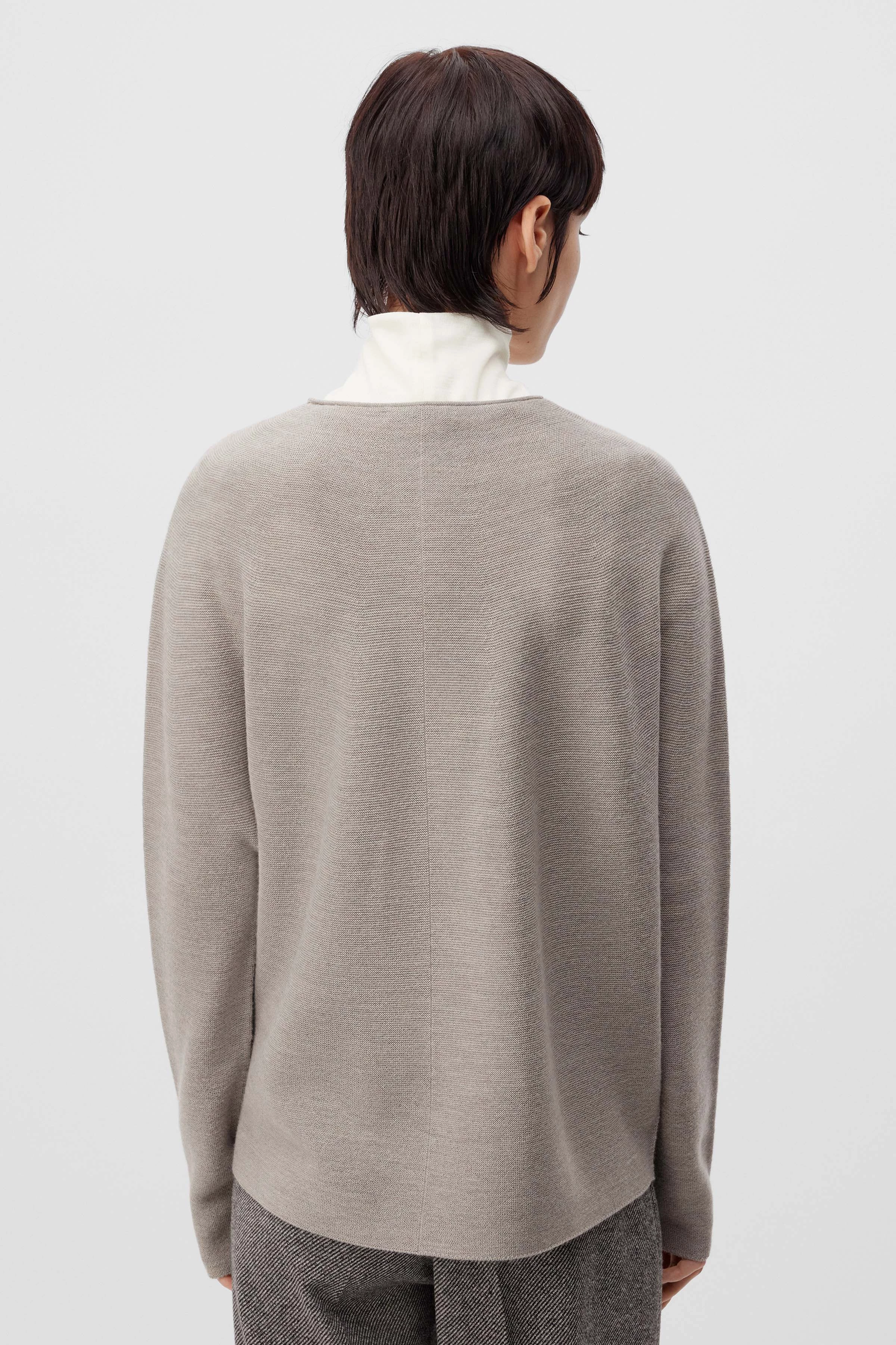 MAILA - Rundhalspullover aus Merinowolle - Damen - beige - Rückansicht