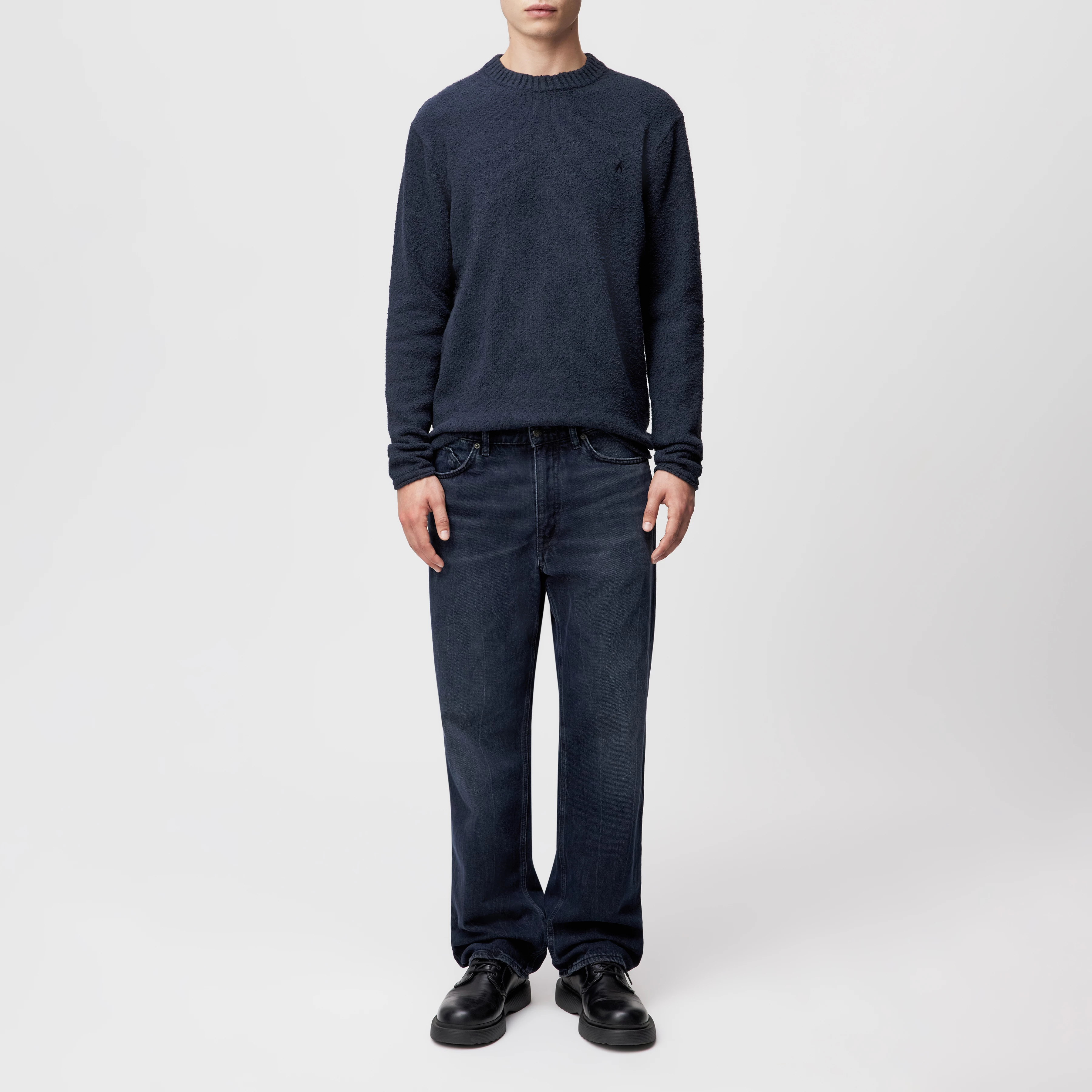 LEANDO - Round-neck jumper in bouclé look - men - blue - Ganzkörper-Frontansicht