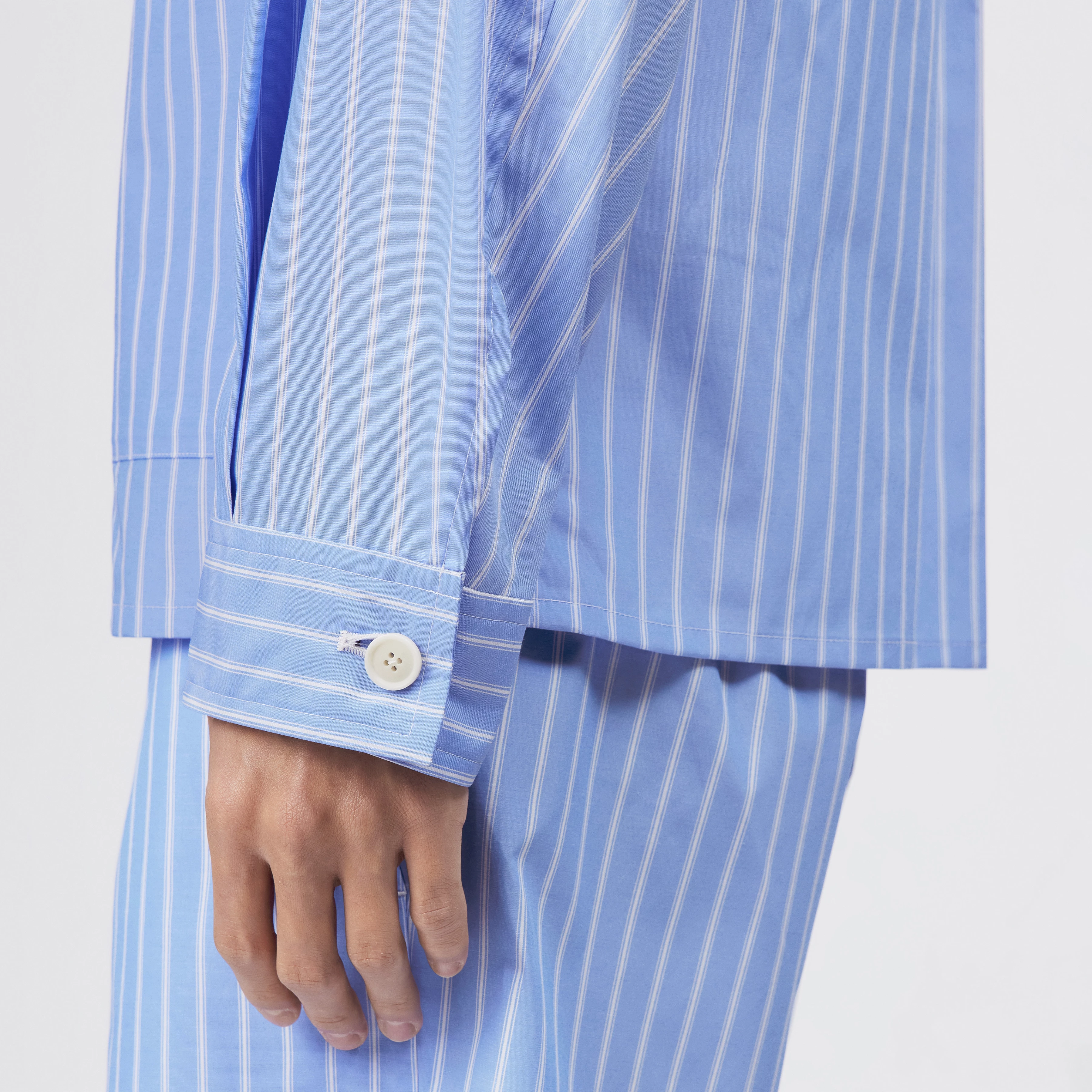 JASHI - Casual cotton-blend blazer - men - blue - Detailansicht am Model