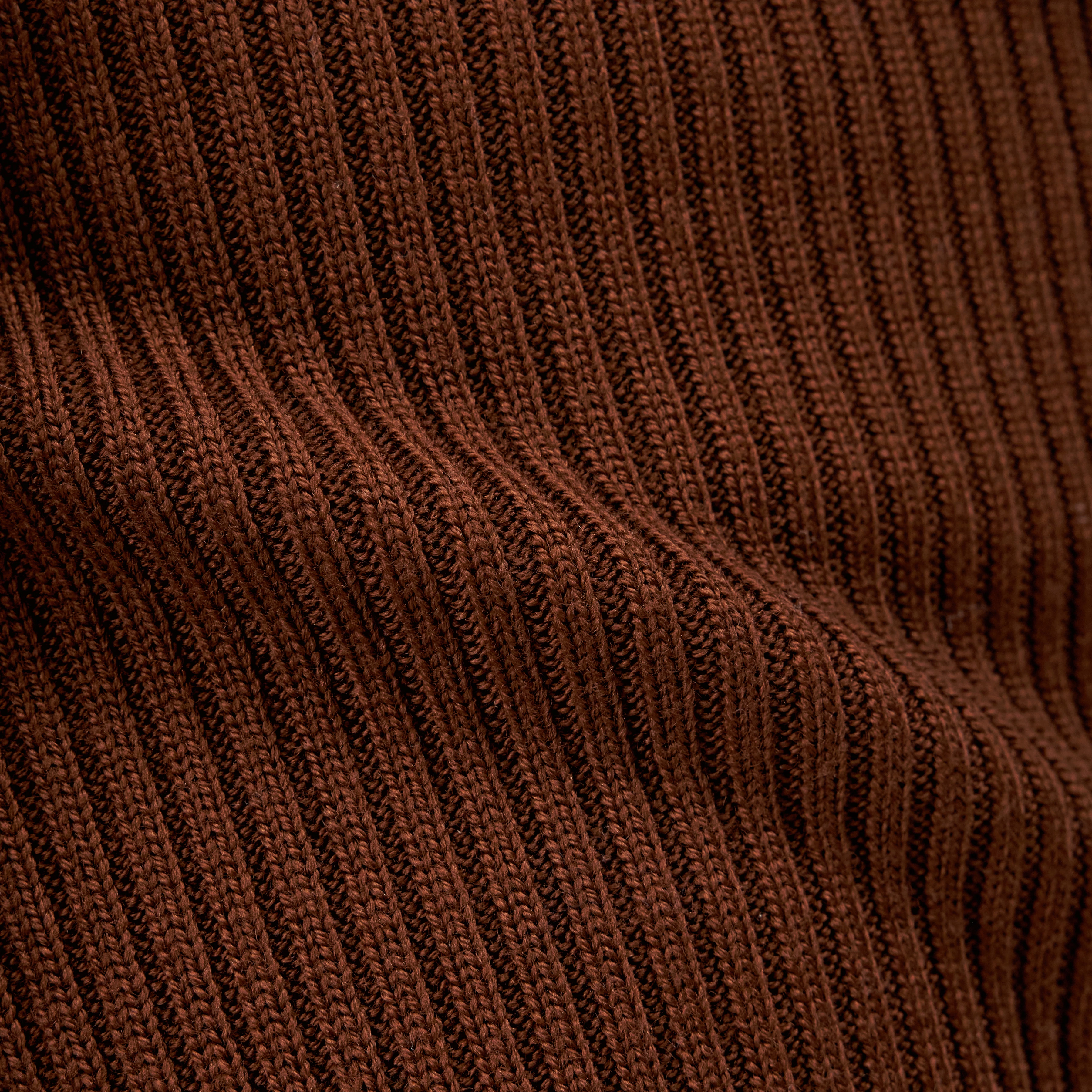 AMARILA - Slim-fit polo-neck knitted dress - women - brown - Materialbild (B2C)
