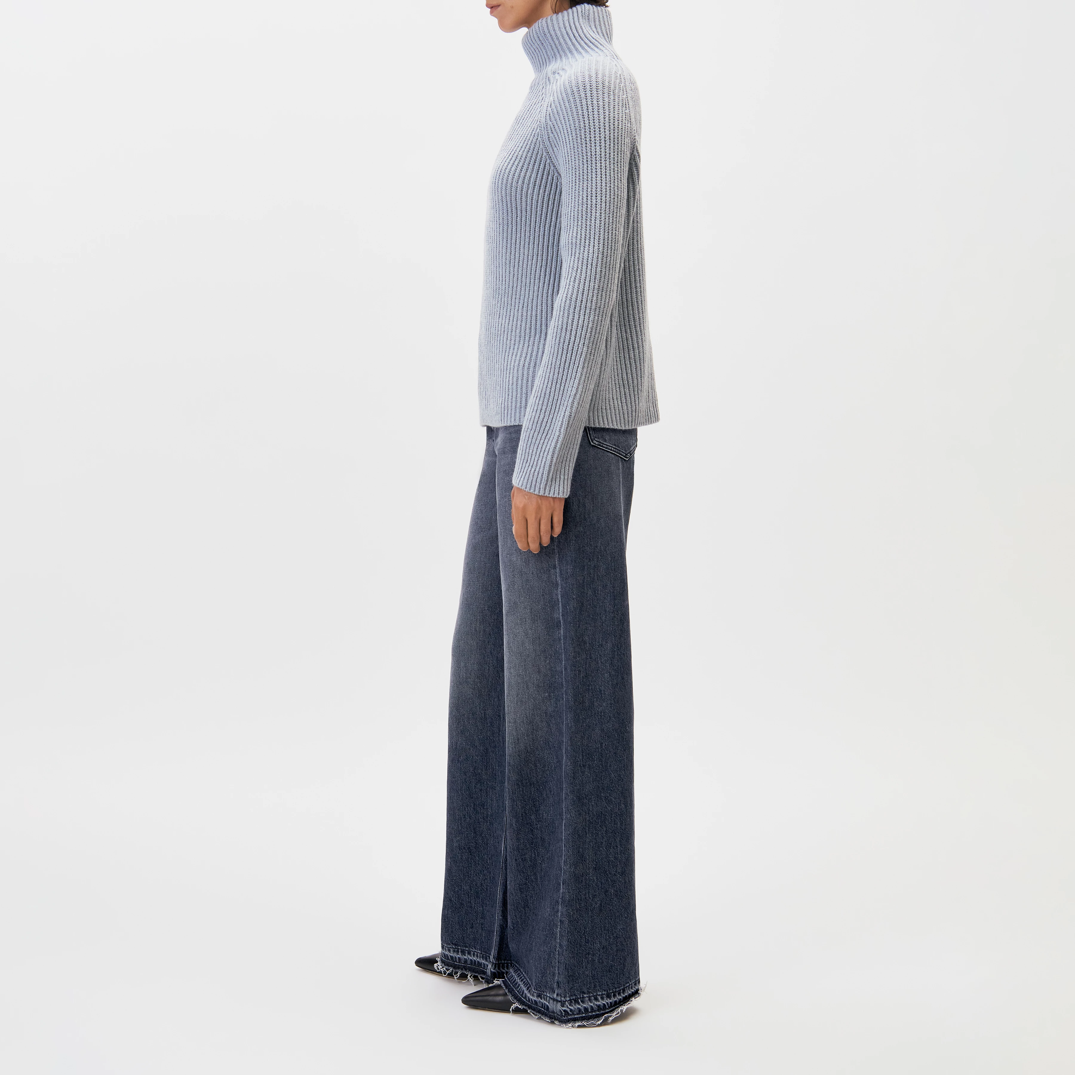 ARWEN - Rollkragenpullover in Woll-Alpakamix - Damen - blau - Seitenansicht