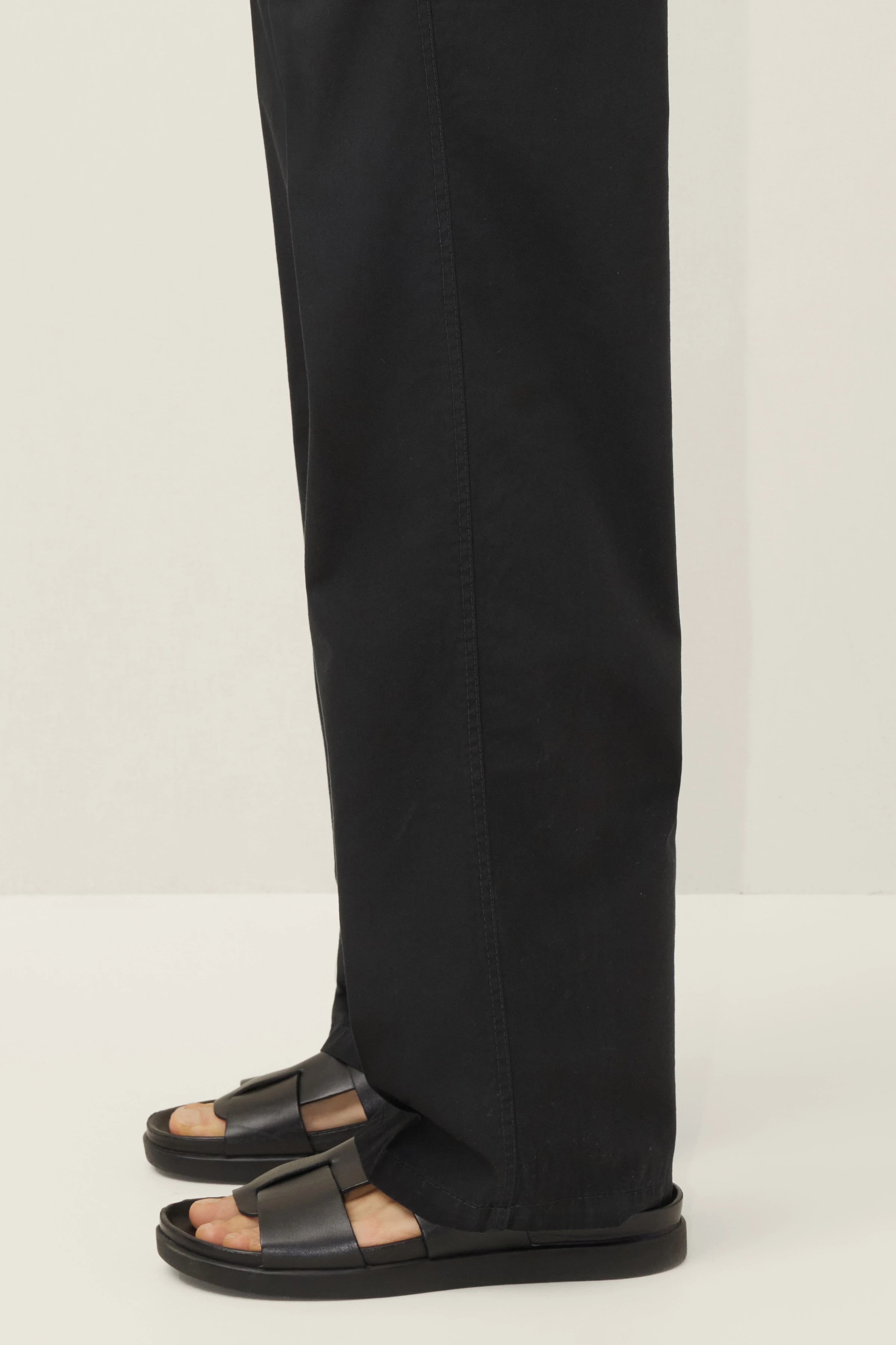 TAVIS_2 - Straight Leg Chino in Cotton-Viscose Mix - men - Natural Aluminium - Seitenansicht