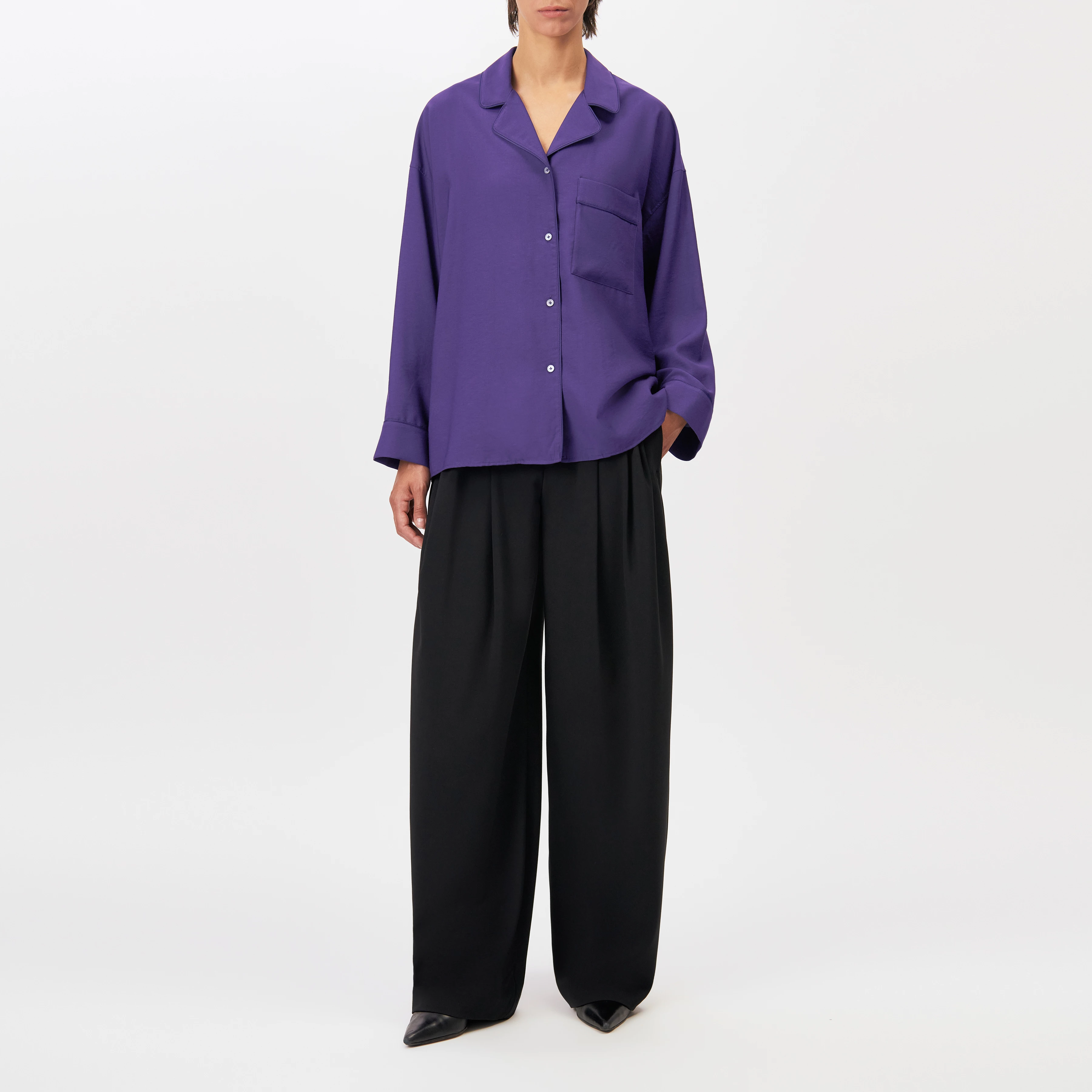 HELINA - Oversized viscose-blend shirt blouse - women - purple - Ganzkörper-Frontansicht