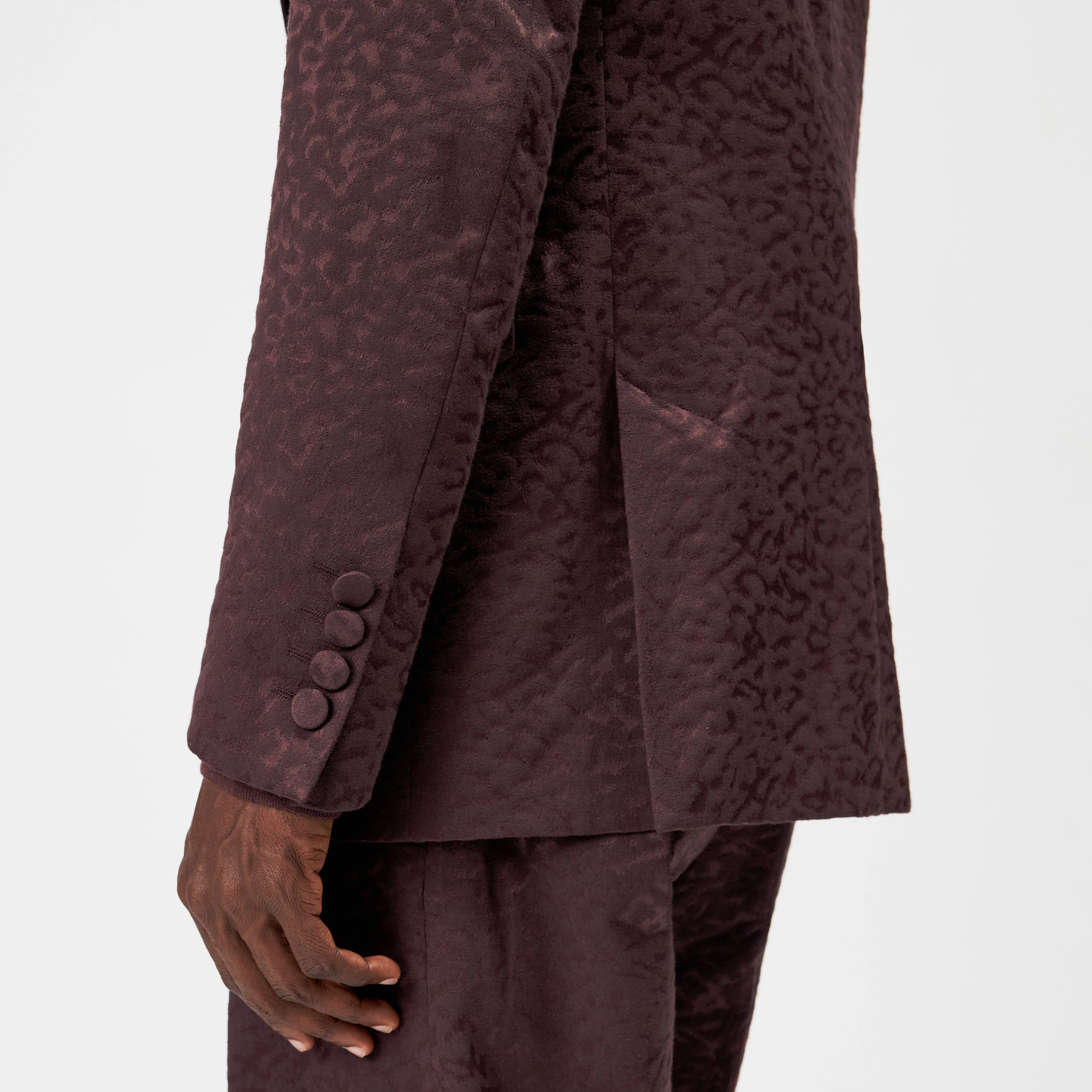 JACATO - Dinner jacket in leopard jacquard - men - red - Detailansicht am Model