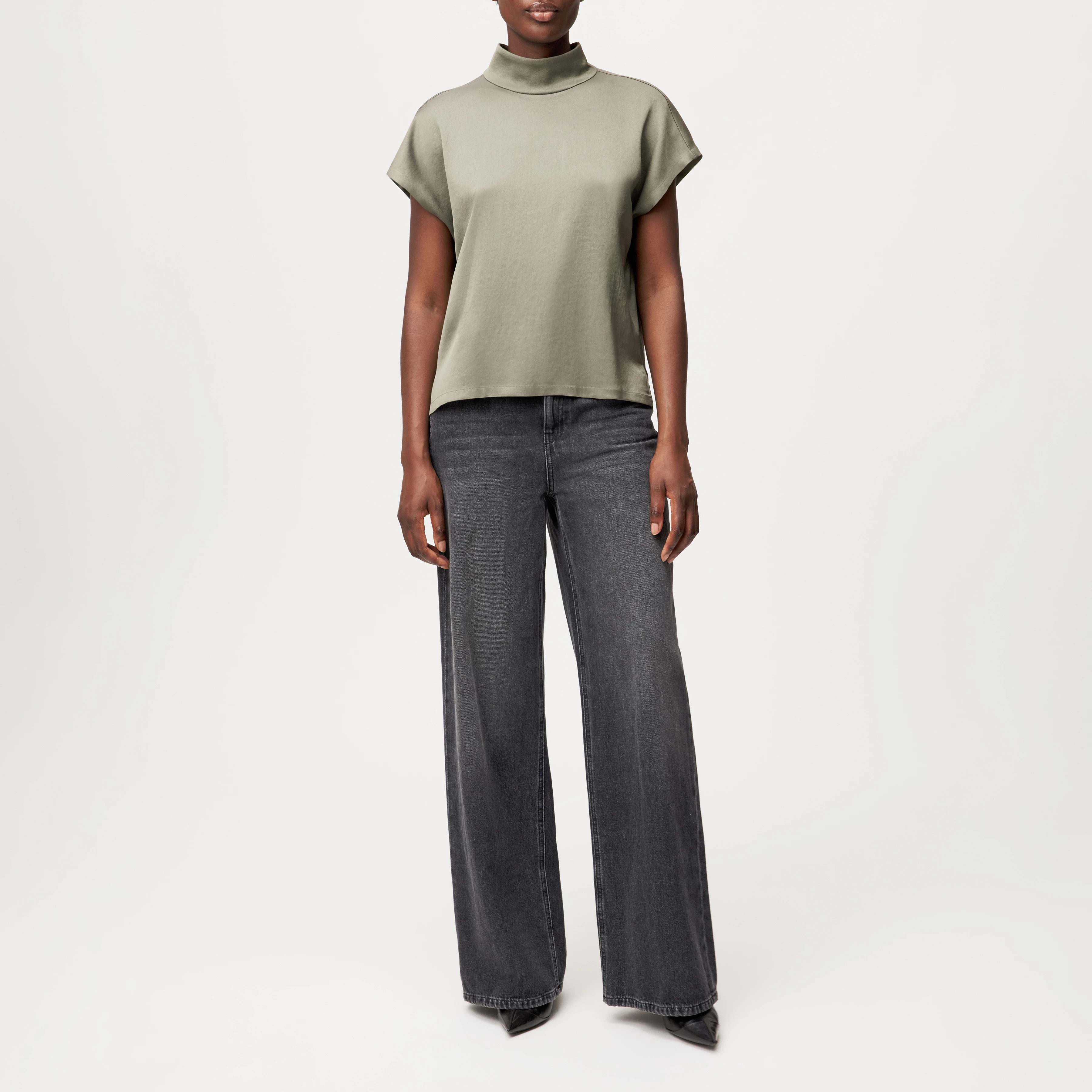 ALARIA_1 - Shirt blouse with stand-up collar in satin - women - green - Ganzkörper-Frontansicht