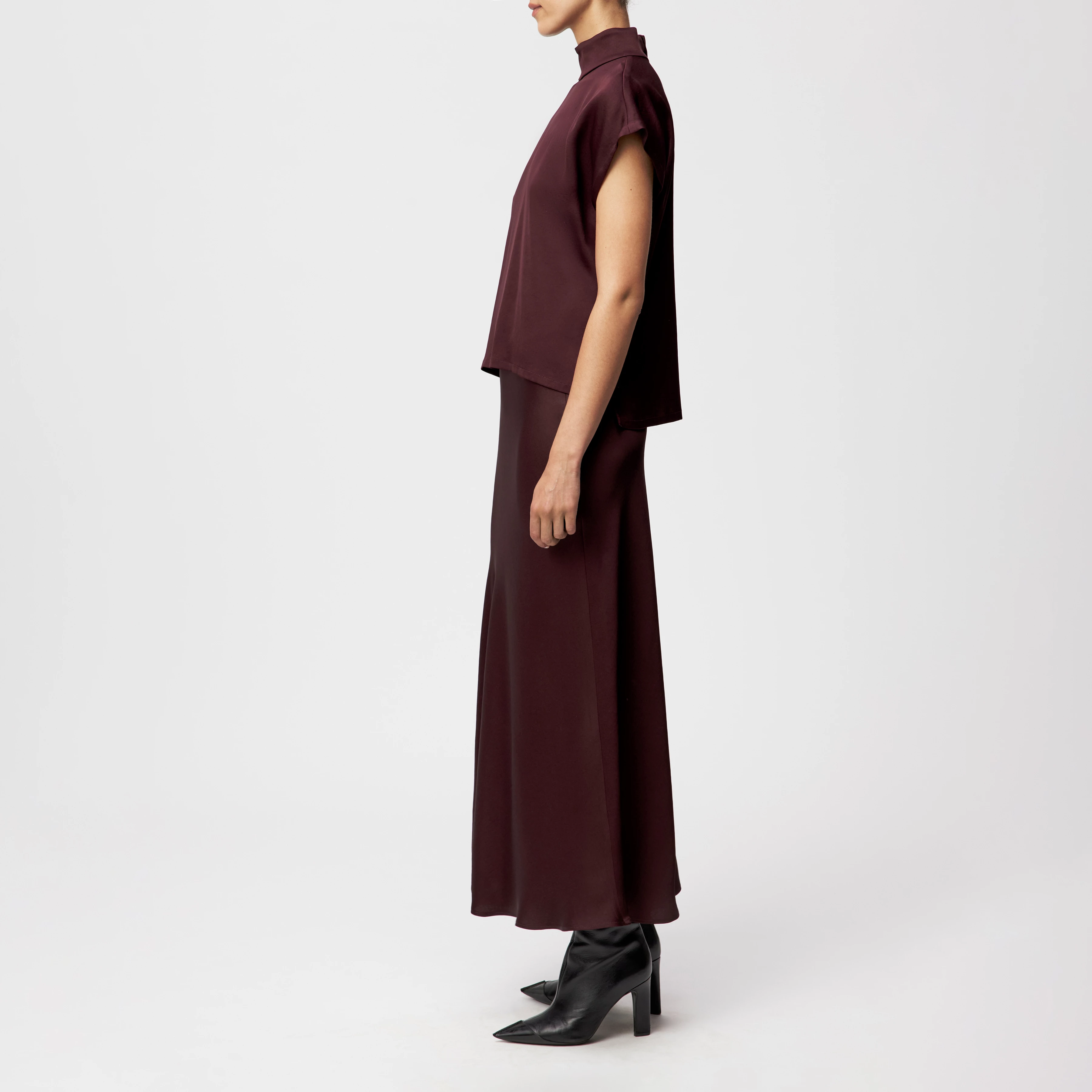 ALARIA_1 - Shirt-Bluse mit Stehkragen in Satin - Damen - rot - Seitenansicht