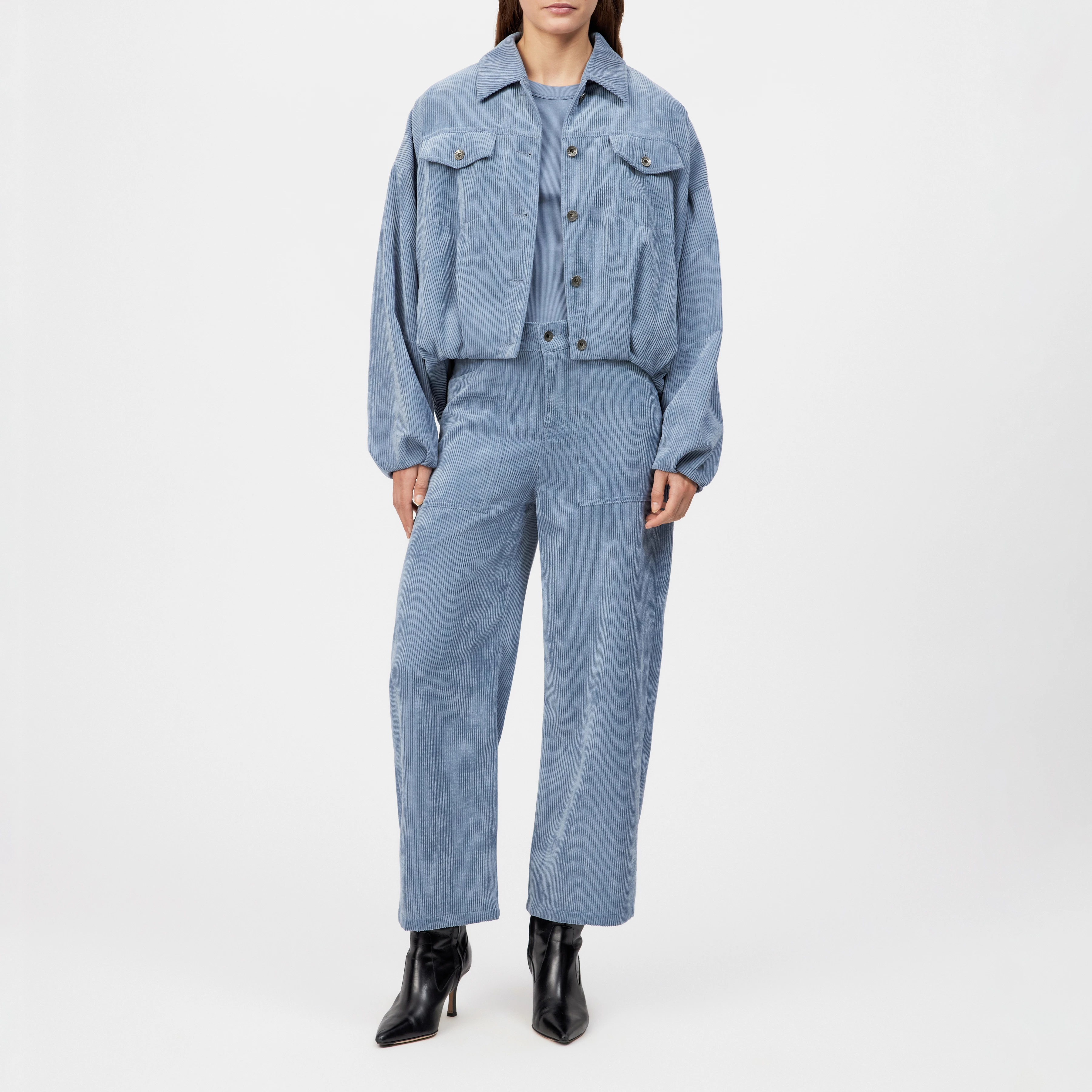 BLAXTON - Denim jacket in corduroy - women - blue - Ganzkörper-Frontansicht