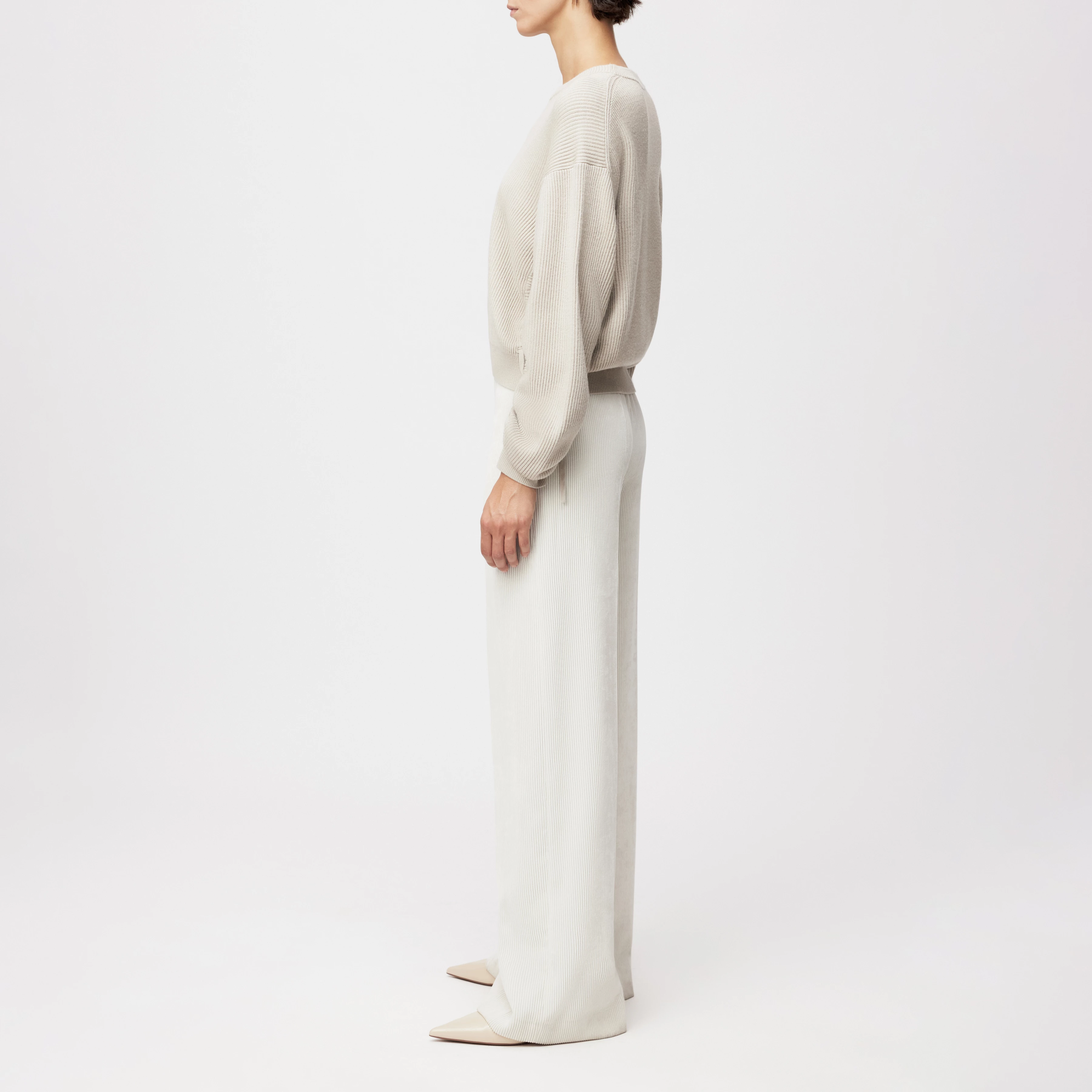 KEBEDI - Jumper with ruffles in 100% merino wool - women - beige - Seitenansicht