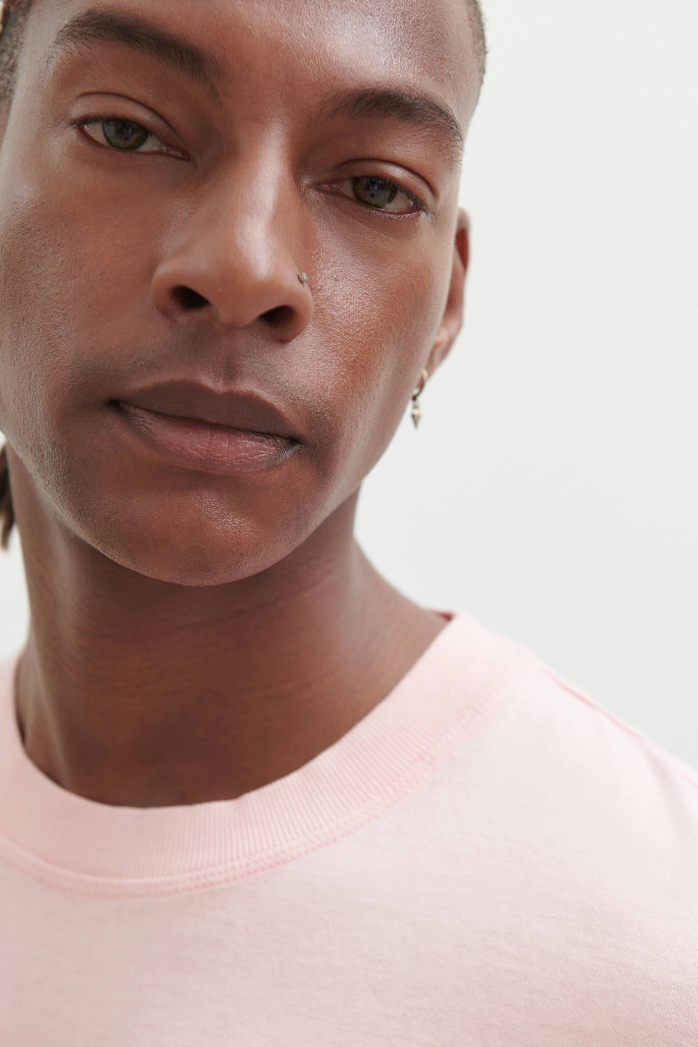 RAPHAEL - T-shirt in washed look - men - pink - Seitenansicht