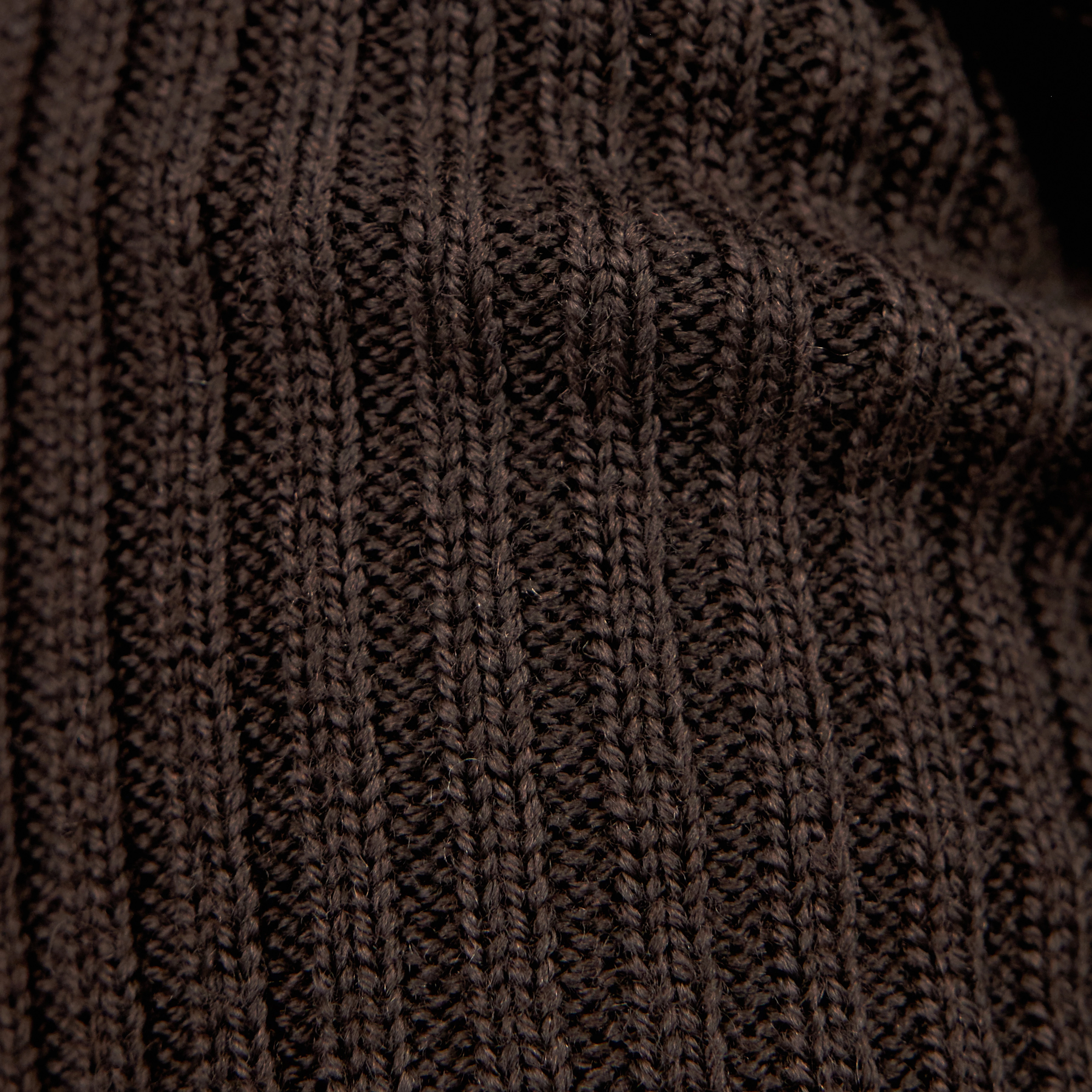 AMARILA - Slim-fit polo-neck knitted dress - women - brown - Materialbild (B2C)