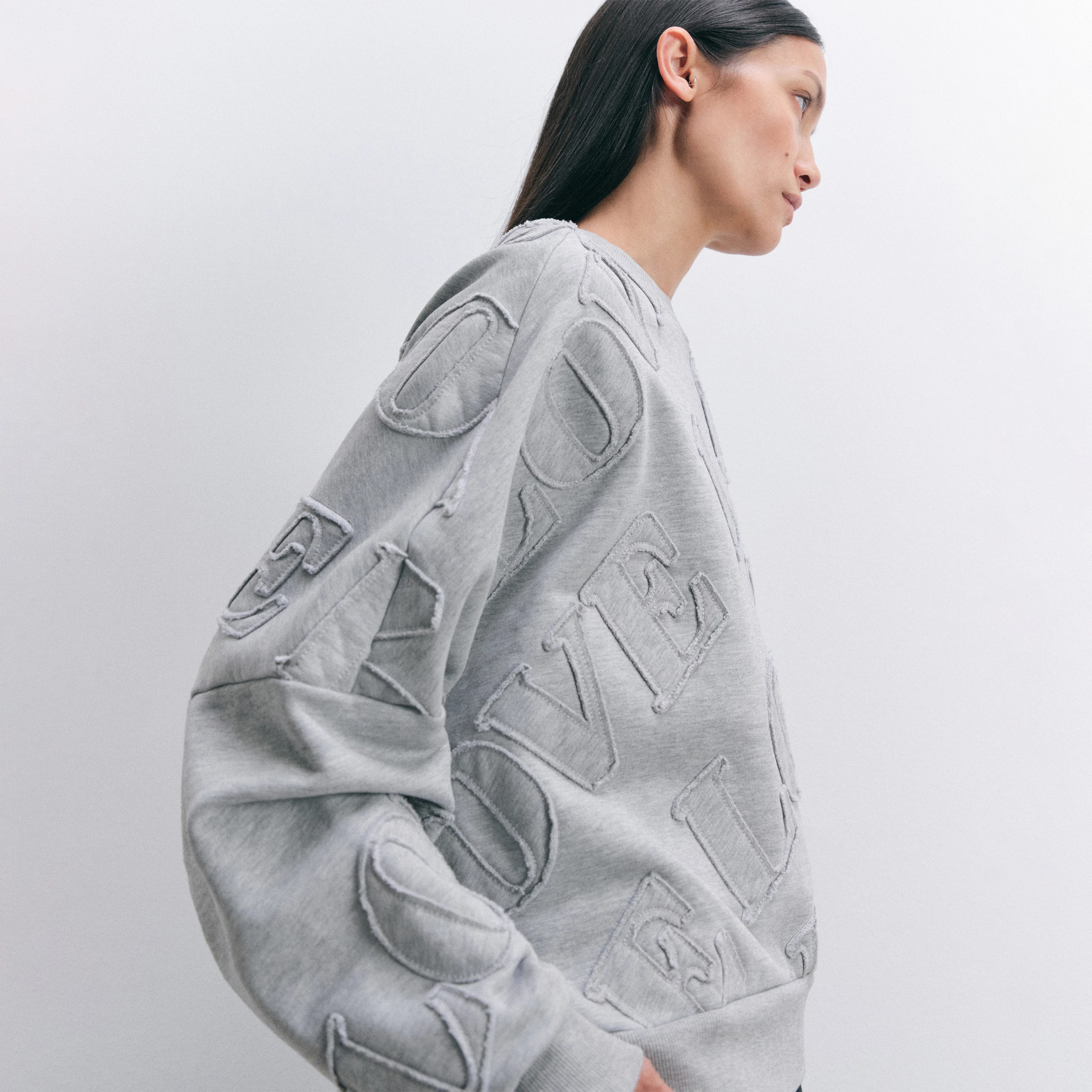ASTERA_P11 - Oversized Sweatshirt in reiner Baumwolle - Damen - grau