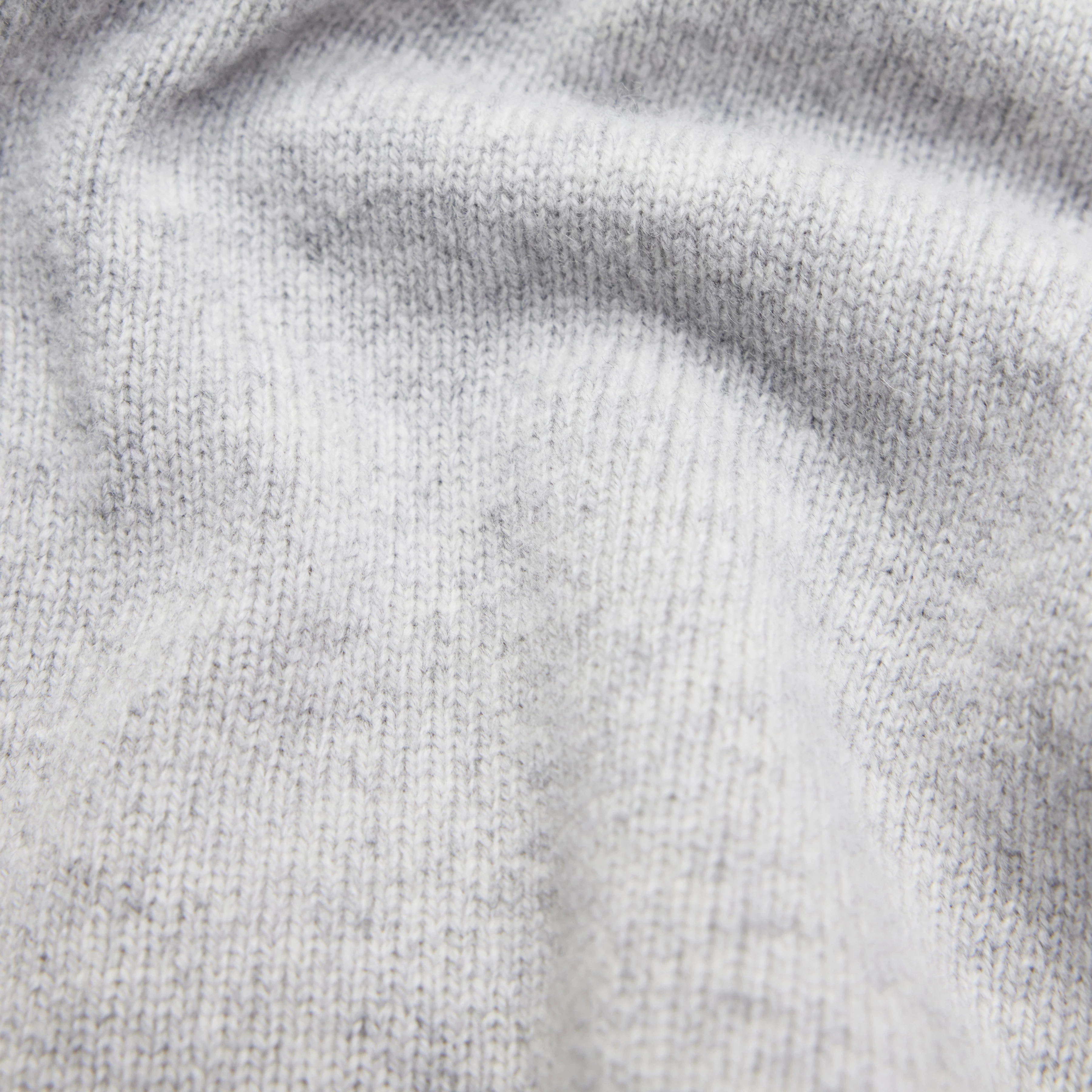 LYZIMA - Turtleneck jumper in virgin wool - women - grey - Materialbild (B2C)