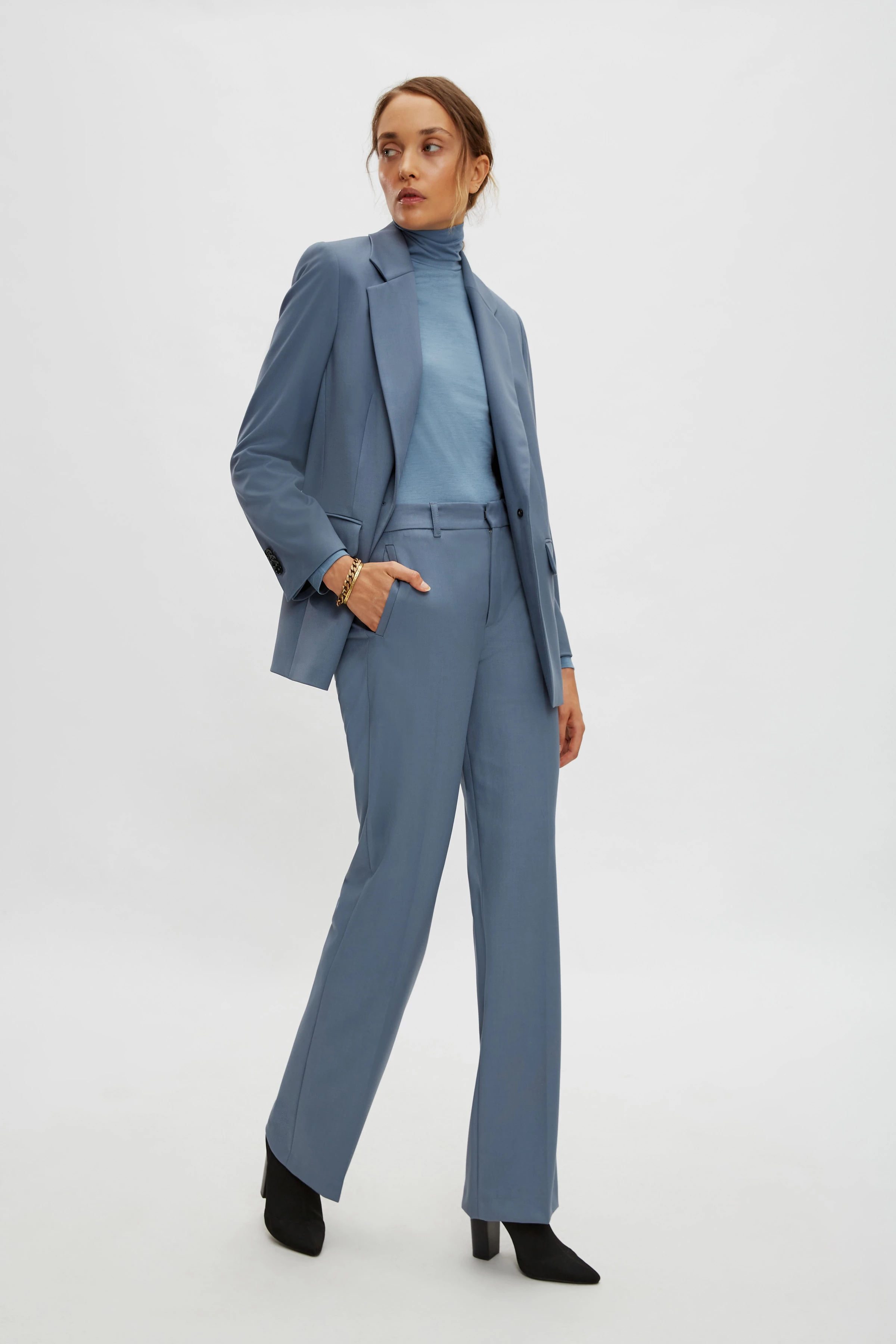 GLENDALE - Blazer in veganer Wolle - Damen - blau - Ganzkörper-Frontansicht