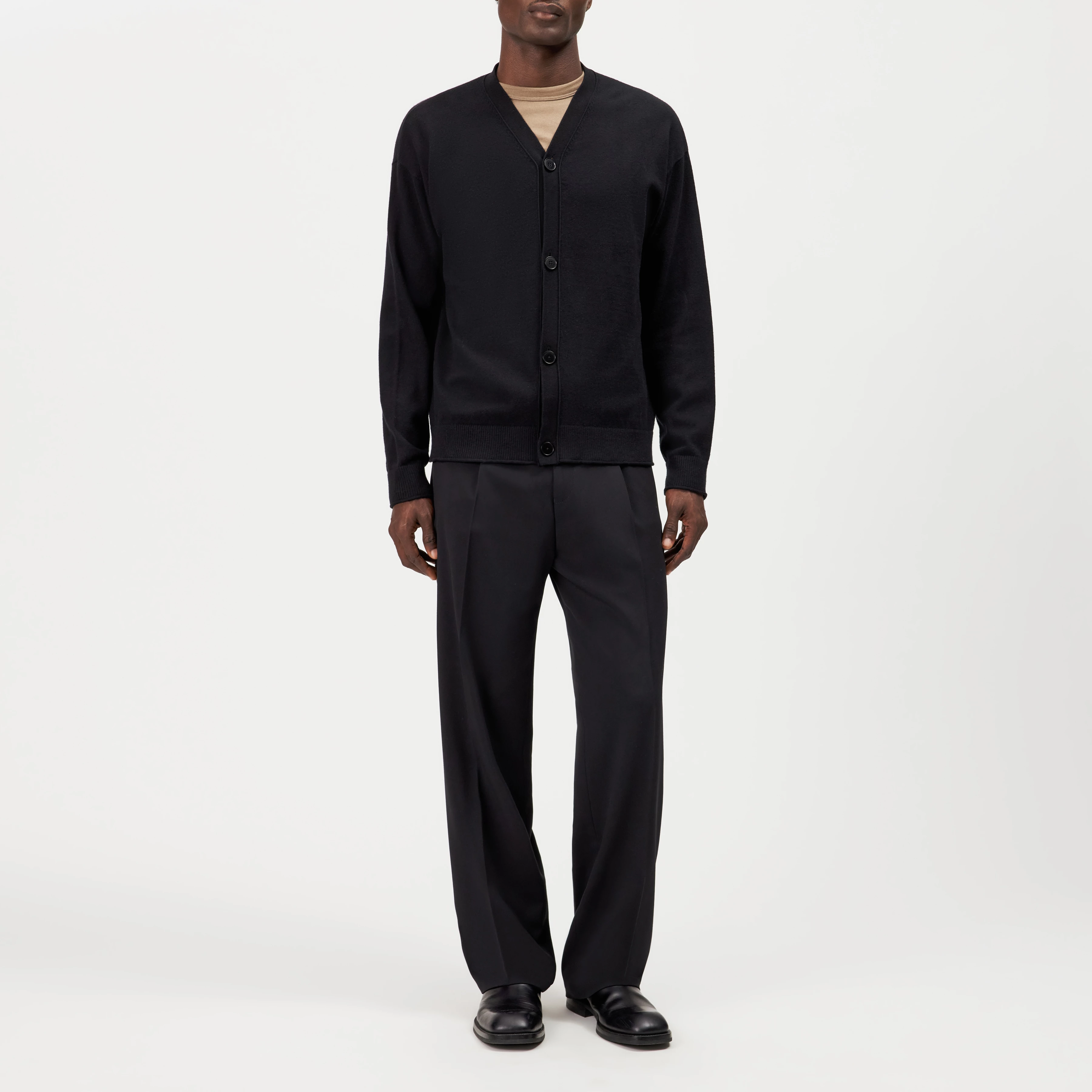 ELUAN - Fine knit cardigan - men - black - Ganzkörper-Frontansicht