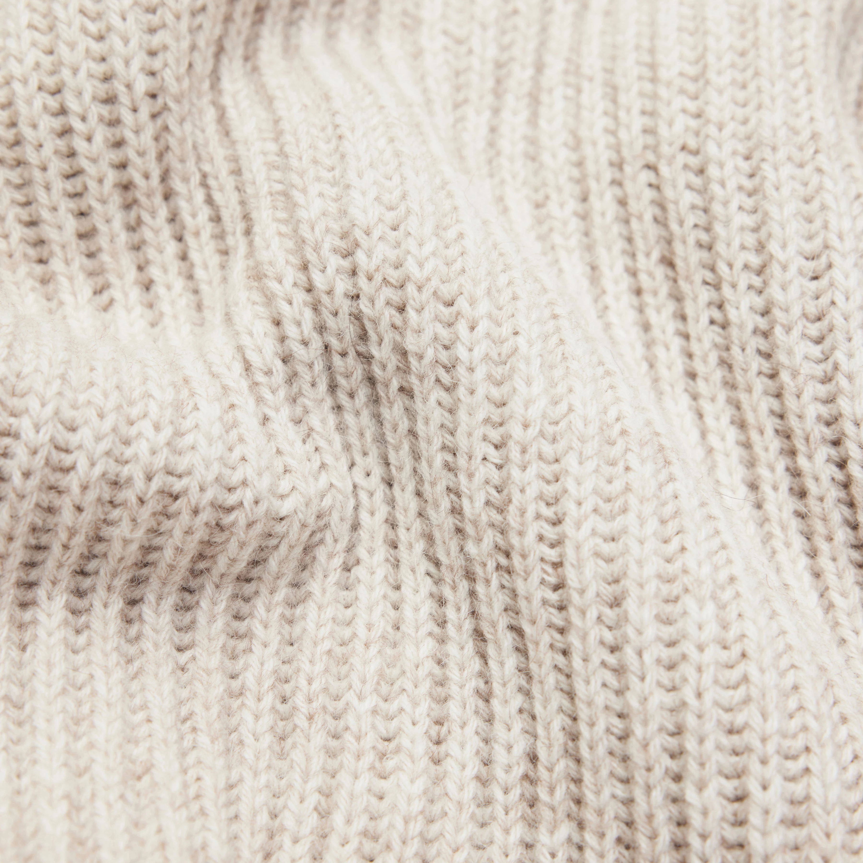 ARWEN - Rollkragenpullover in Woll-Alpakamix - Damen - beige - Materialbild (B2C)