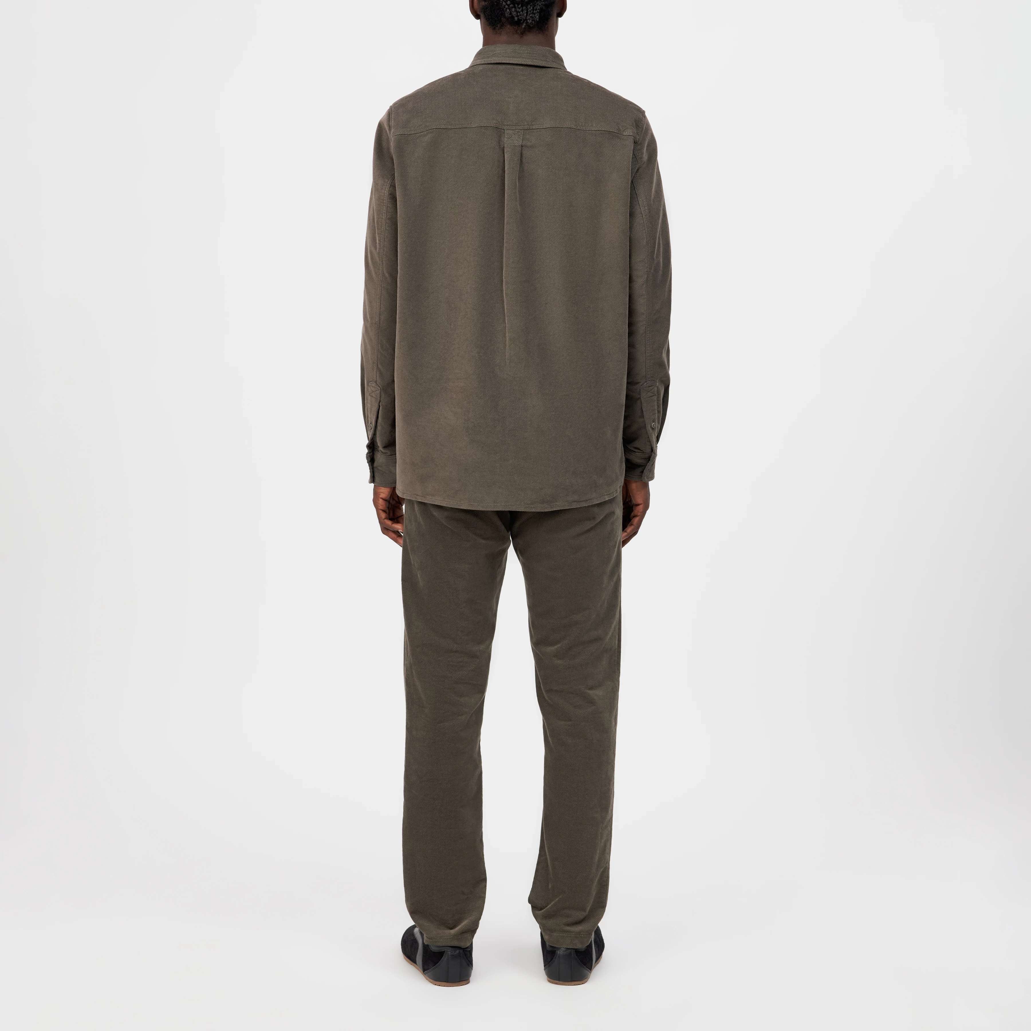 NOWEN - Workwear-inspired shirt in velvet - men - green - Rückansicht