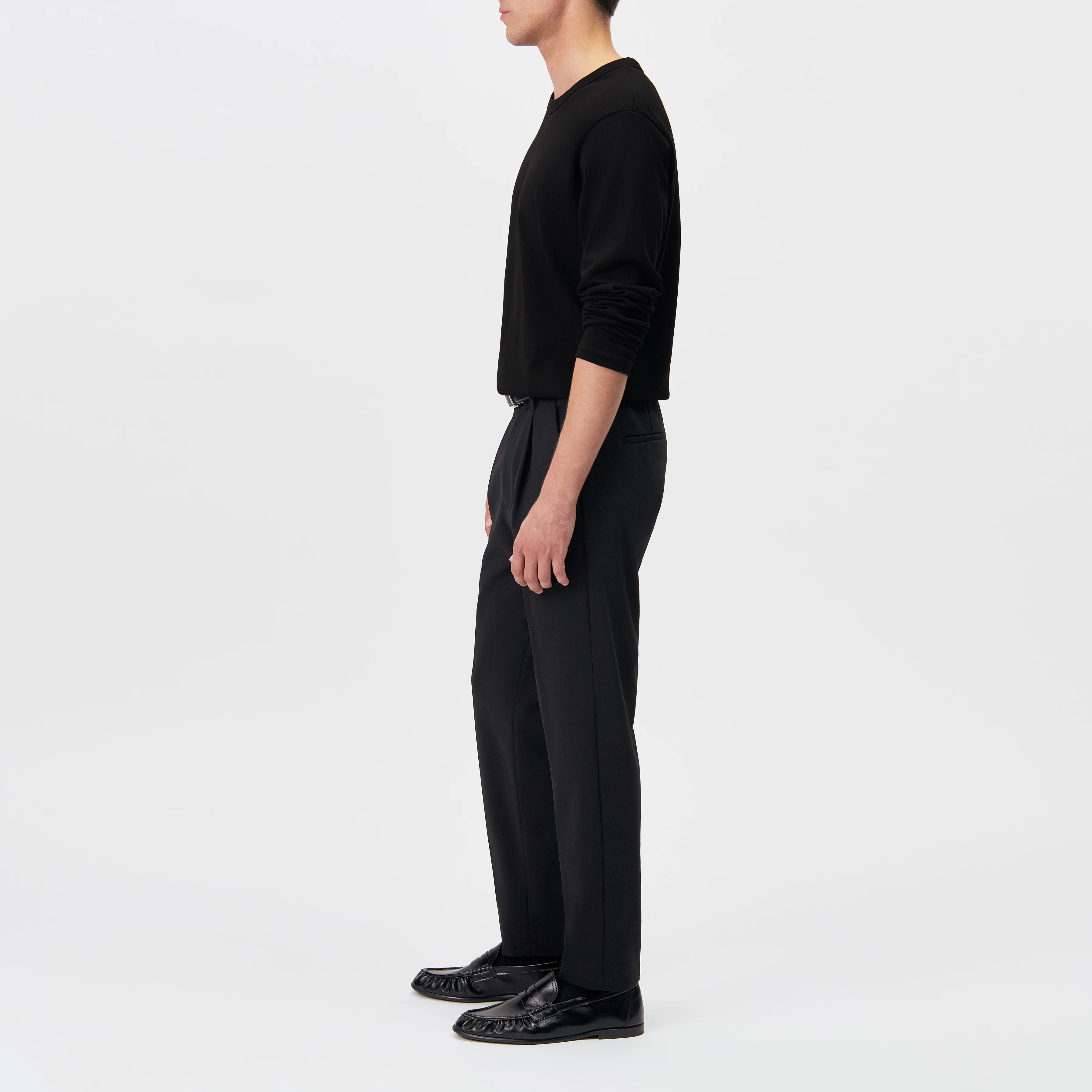 CHASY - Pleated jersey trousers - men - black - Seitenansicht